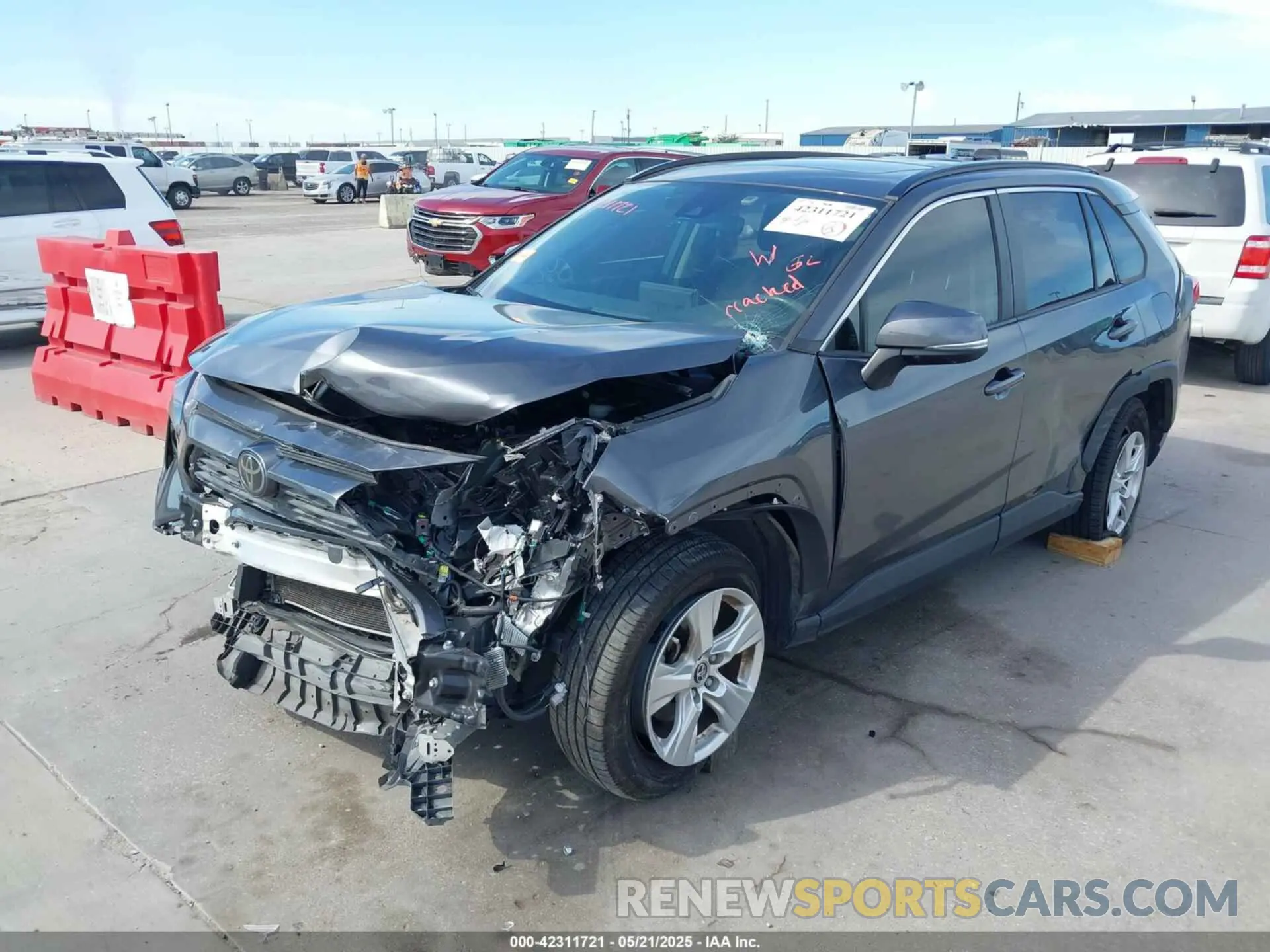 2 fotografías del automóvil dañado JTMW1RFV6KD011465 TOYOTA RAV4 2019