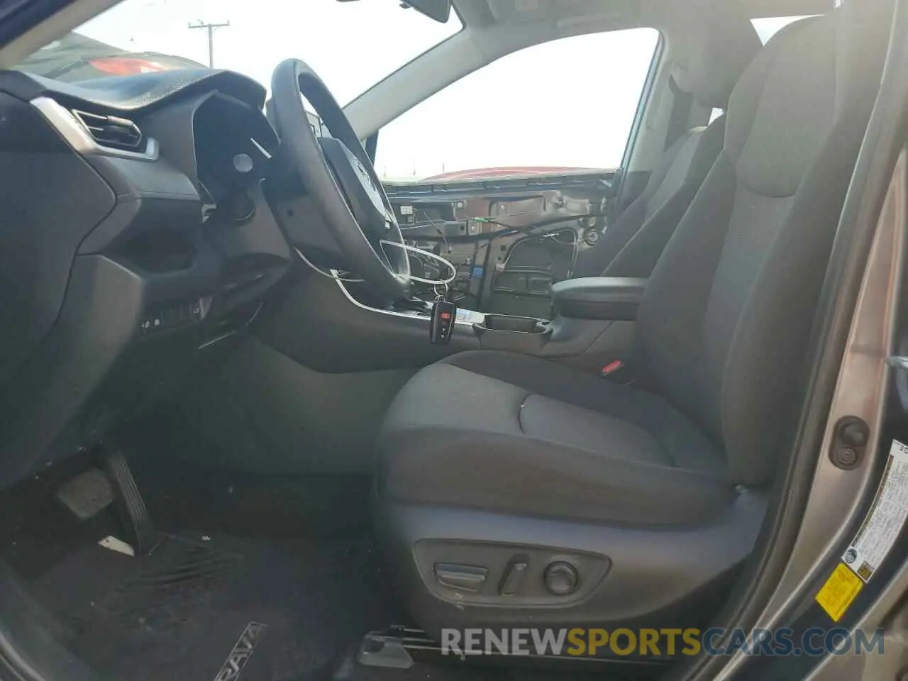 7 fotografías del automóvil dañado JTMW1RFV6KD025298 TOYOTA RAV4 2019