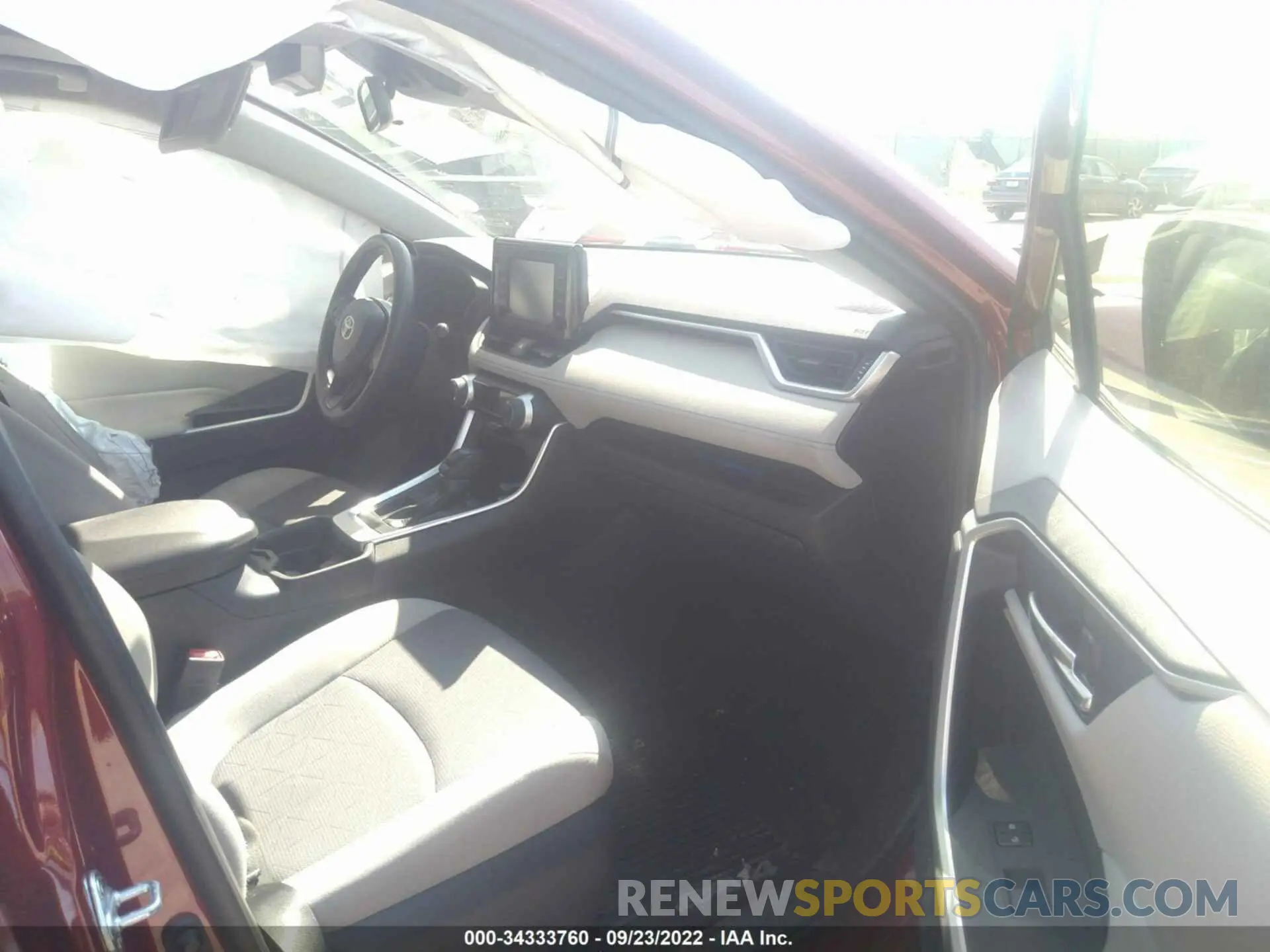 5 fotografías del automóvil dañado JTMW1RFV6KD029447 TOYOTA RAV4 2019