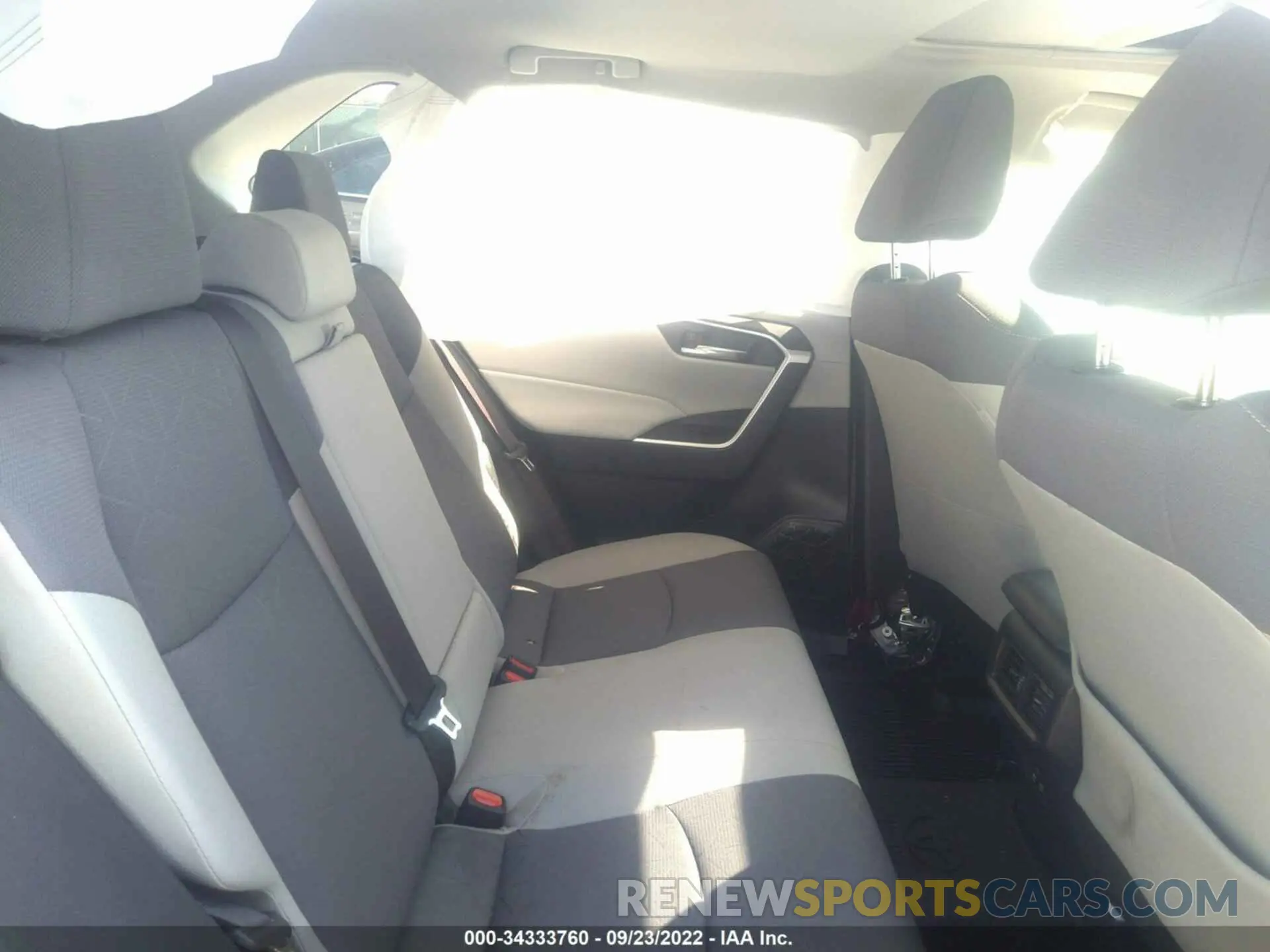 8 fotografías del automóvil dañado JTMW1RFV6KD029447 TOYOTA RAV4 2019