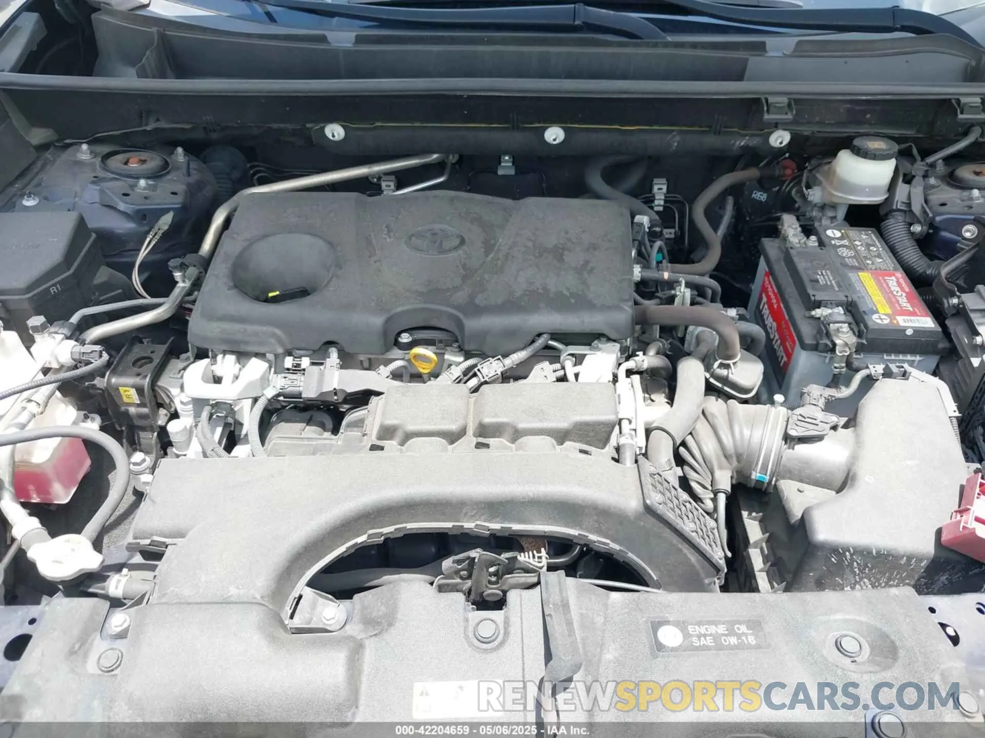 10 fotografías del automóvil dañado JTMW1RFV6KD502439 TOYOTA RAV4 2019