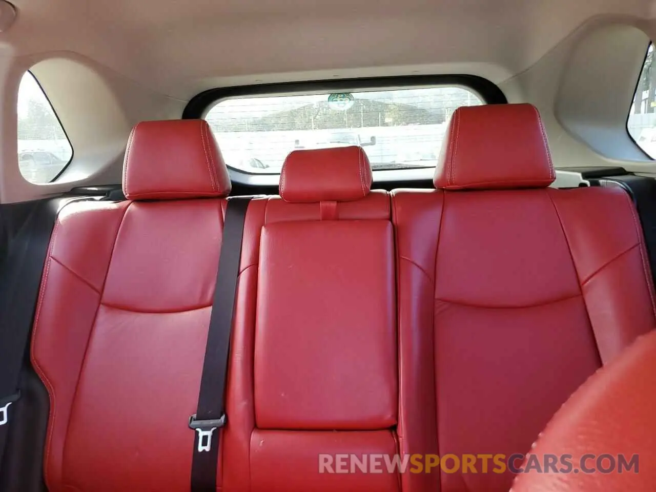 10 fotografías del automóvil dañado JTMW1RFV6KD508063 TOYOTA RAV4 2019