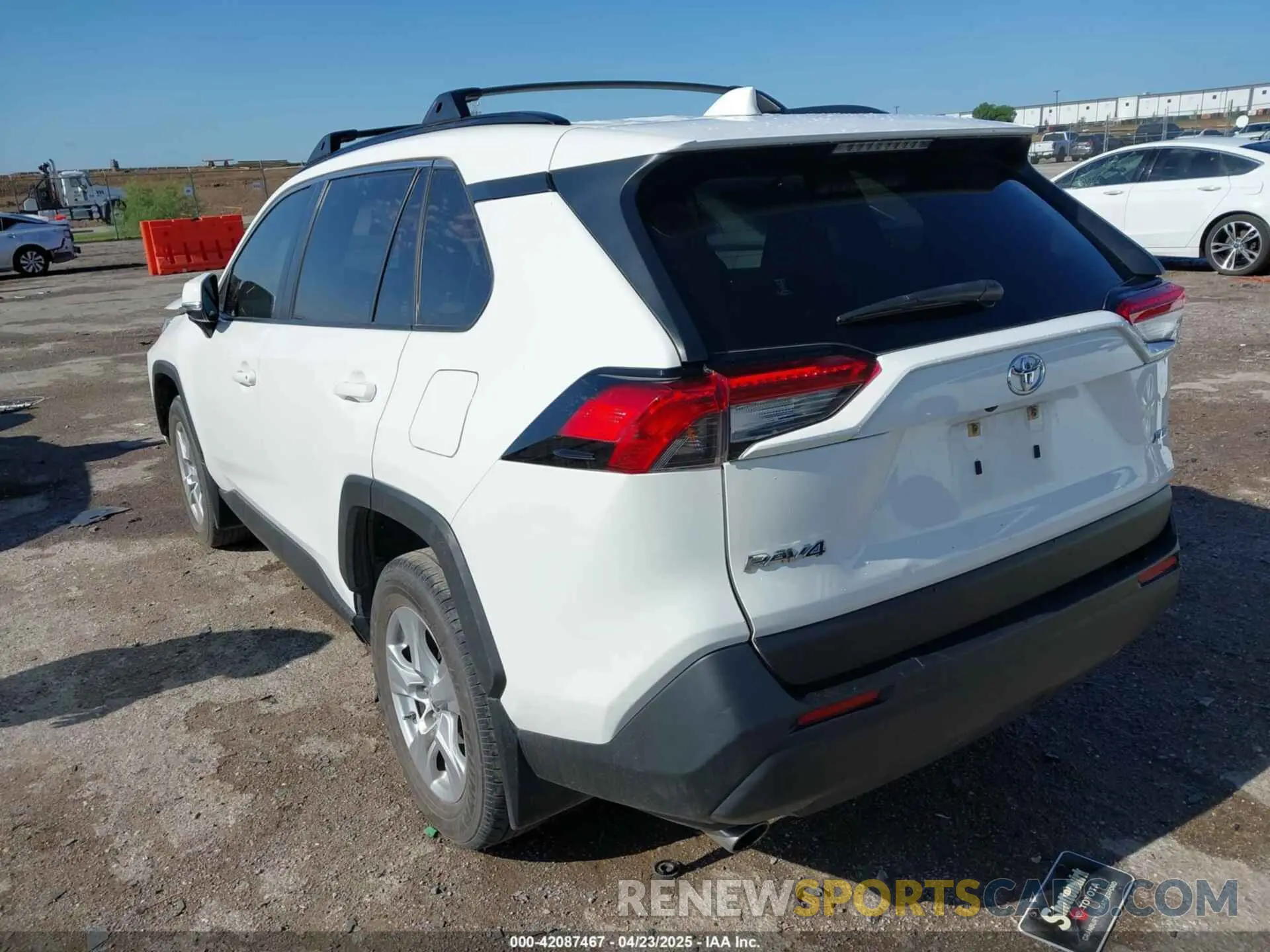 3 fotografías del automóvil dañado JTMW1RFV7KD029361 TOYOTA RAV4 2019
