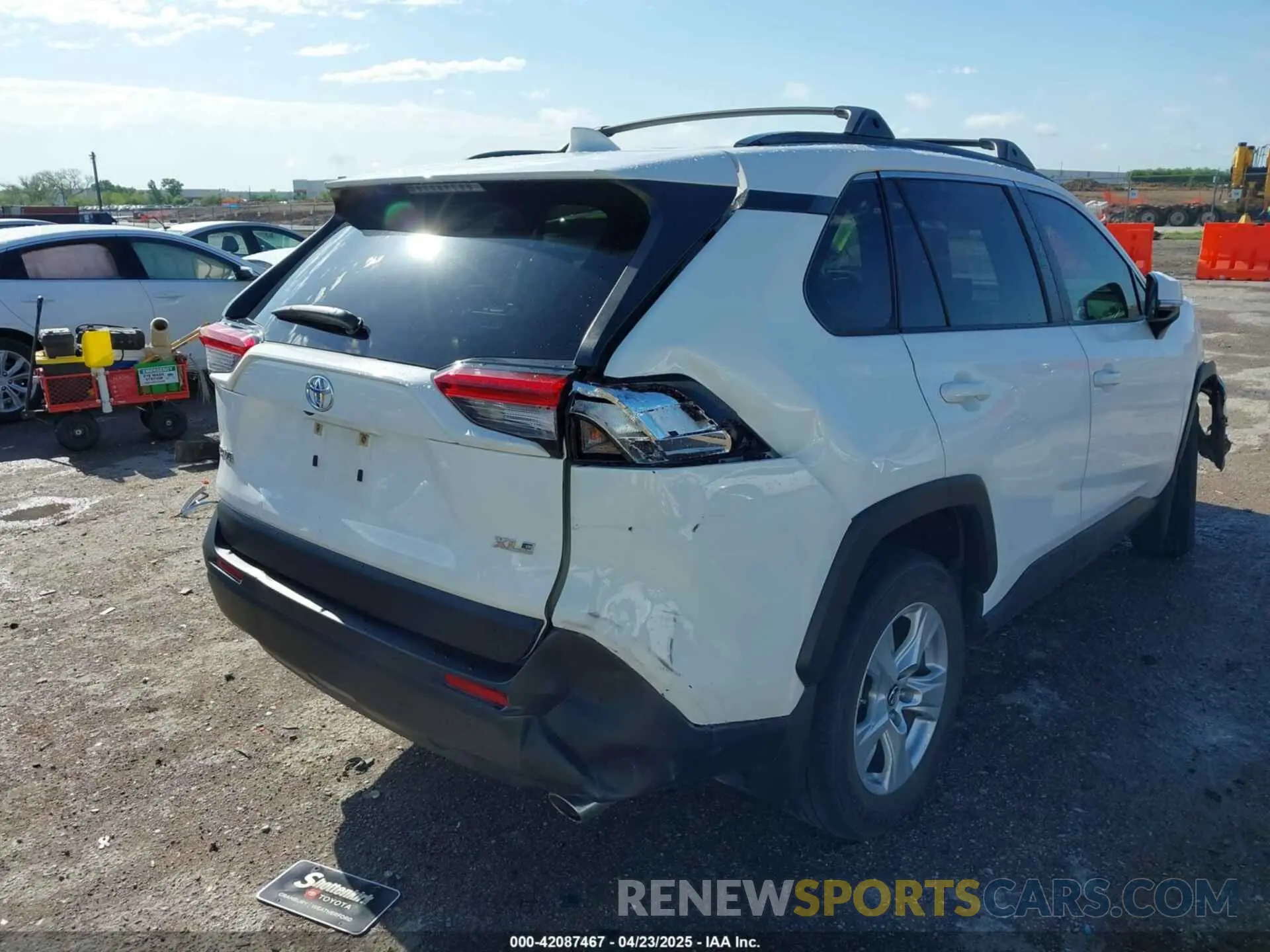 4 fotografías del automóvil dañado JTMW1RFV7KD029361 TOYOTA RAV4 2019