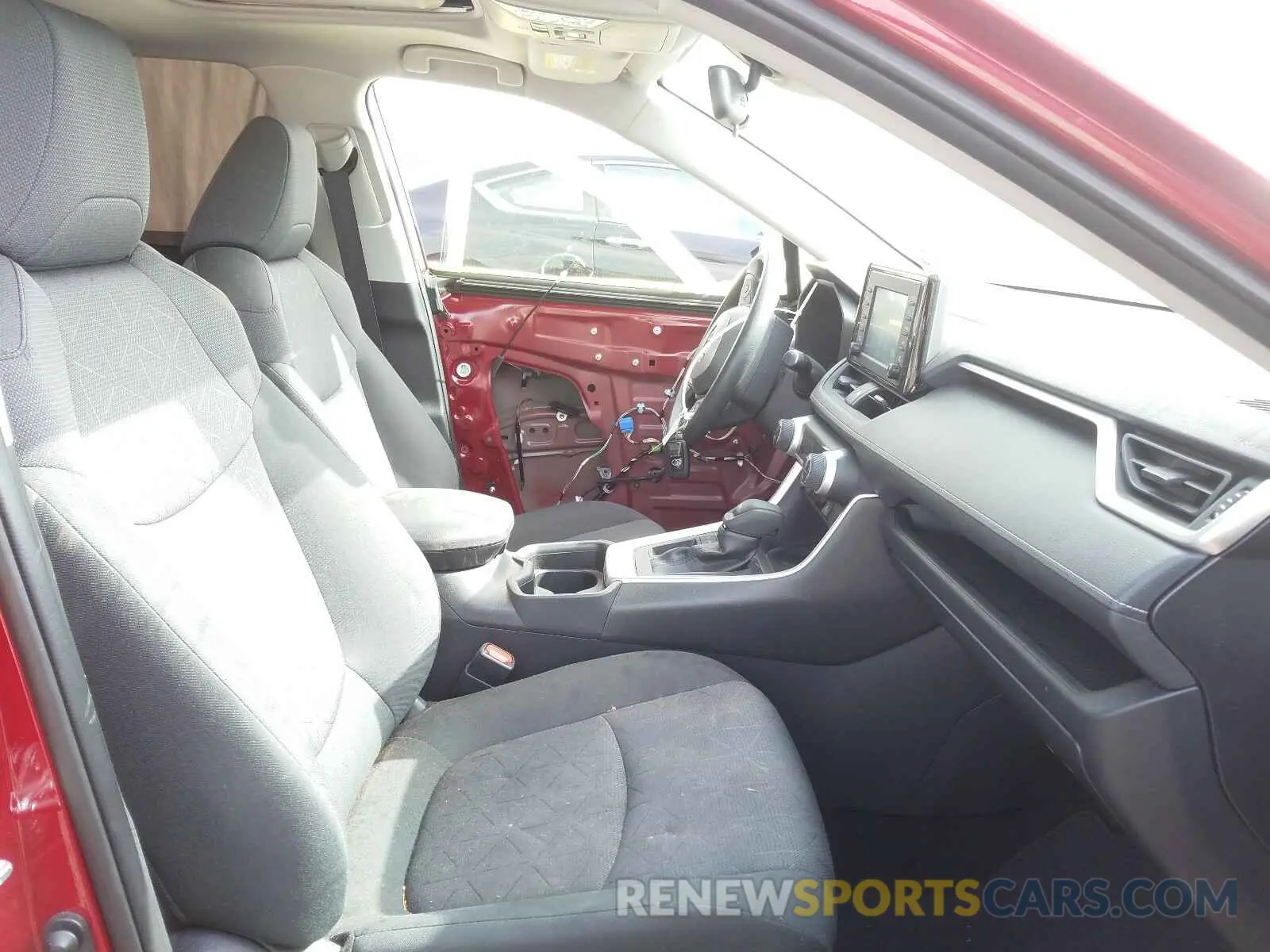 5 fotografías del automóvil dañado JTMW1RFV7KD035841 TOYOTA RAV4 2019