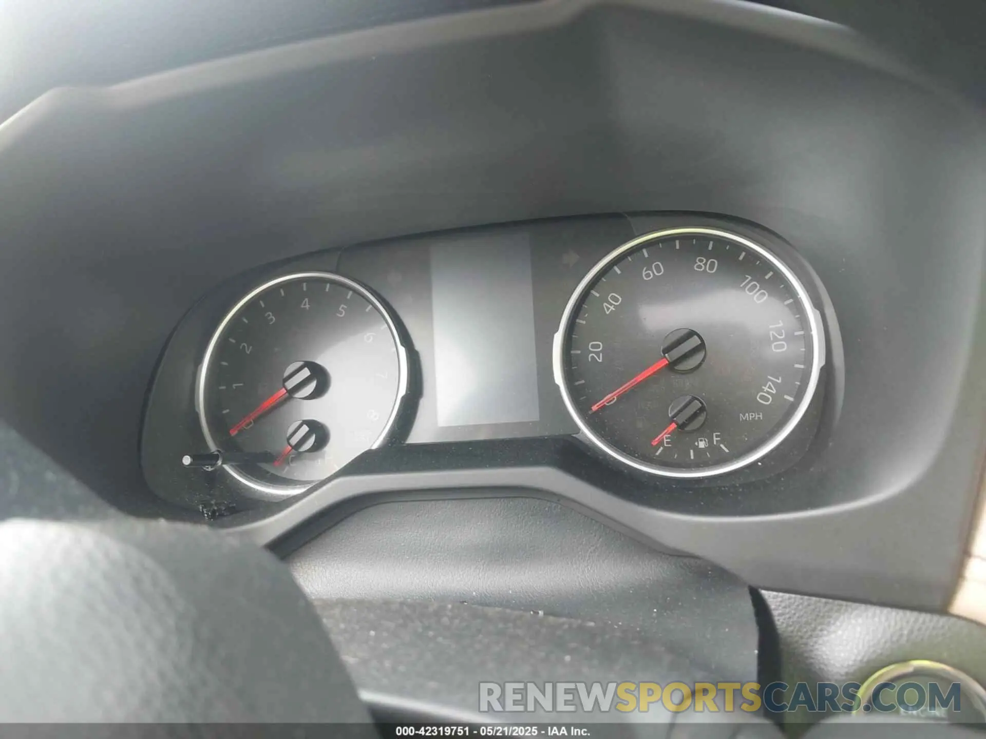 7 fotografías del automóvil dañado JTMW1RFV7KD041736 TOYOTA RAV4 2019