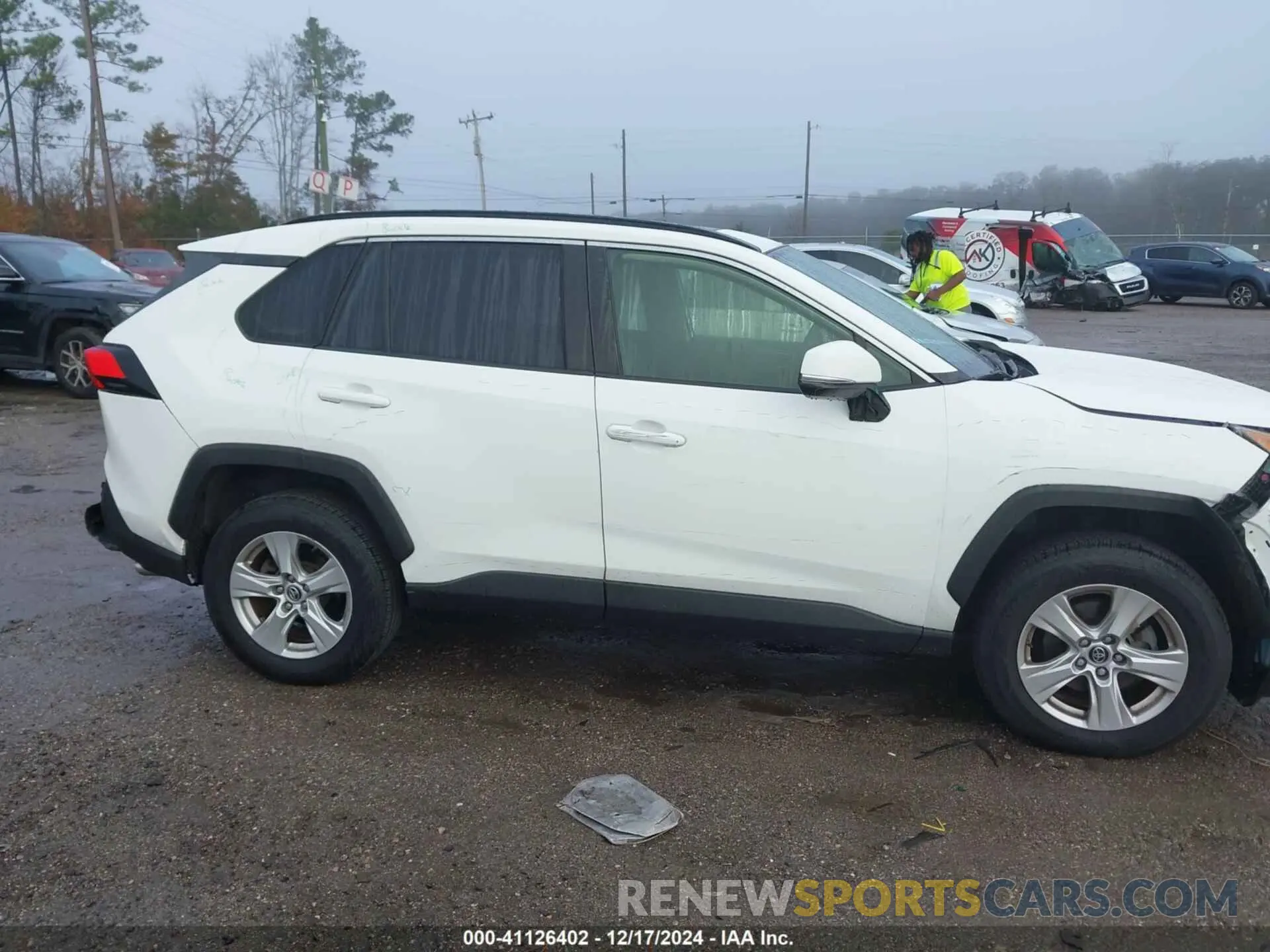 13 fotografías del automóvil dañado JTMW1RFV8KD006767 TOYOTA RAV4 2019