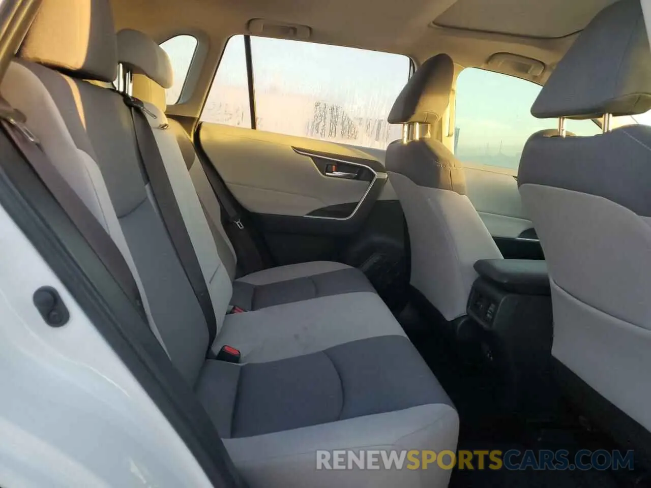 11 fotografías del automóvil dañado JTMW1RFV8KD018143 TOYOTA RAV4 2019