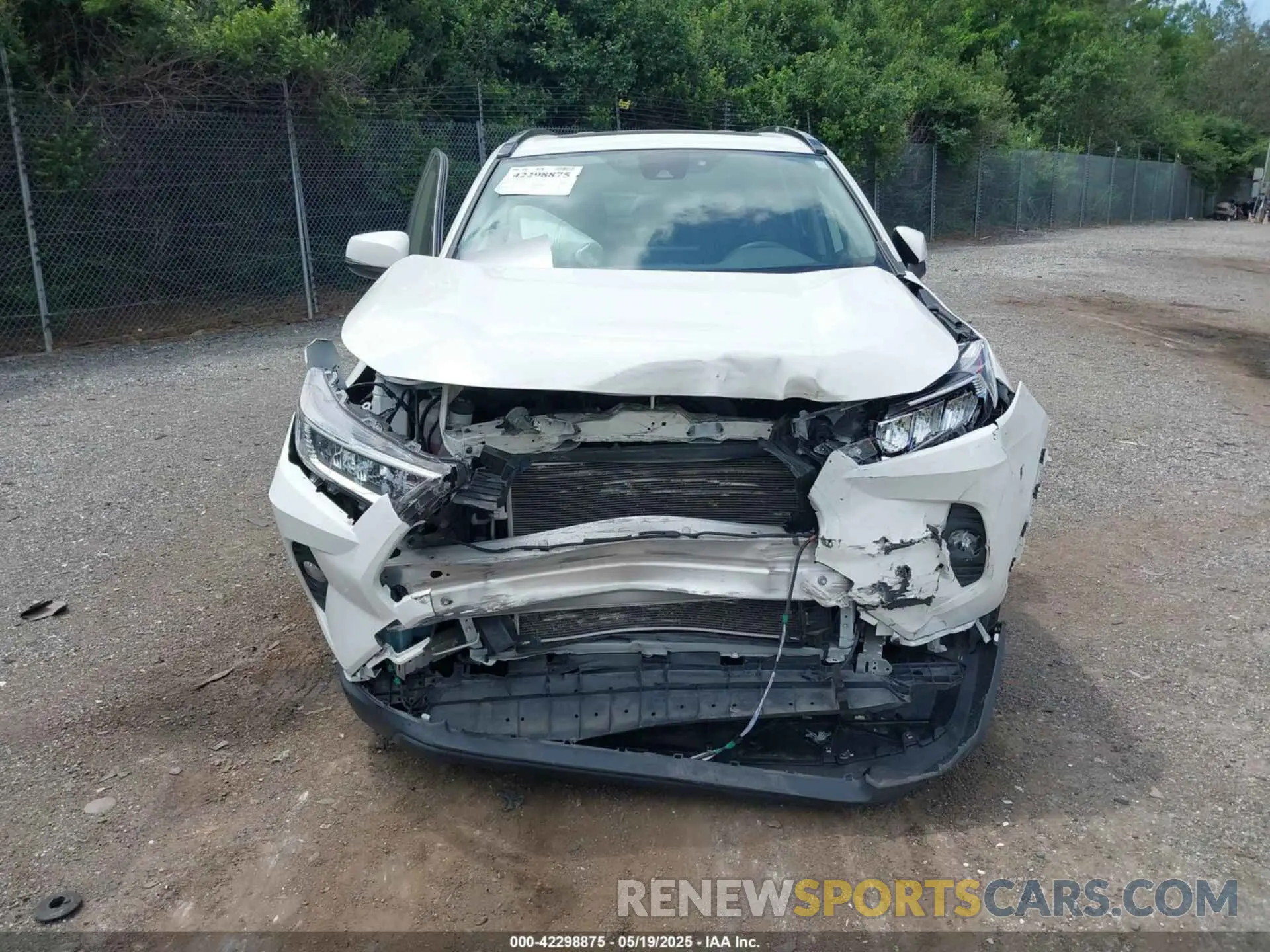 13 fotografías del automóvil dañado JTMW1RFV8KD032916 TOYOTA RAV4 2019