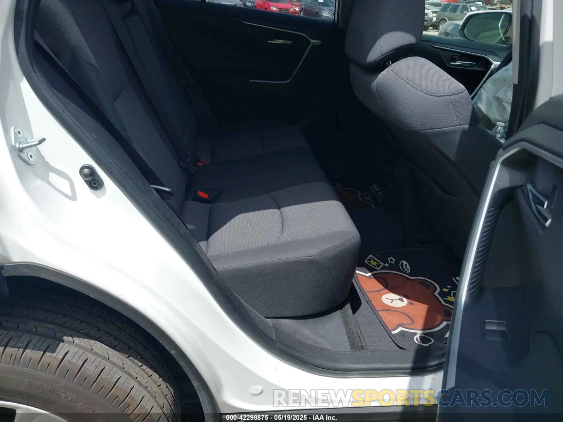 8 fotografías del automóvil dañado JTMW1RFV8KD032916 TOYOTA RAV4 2019