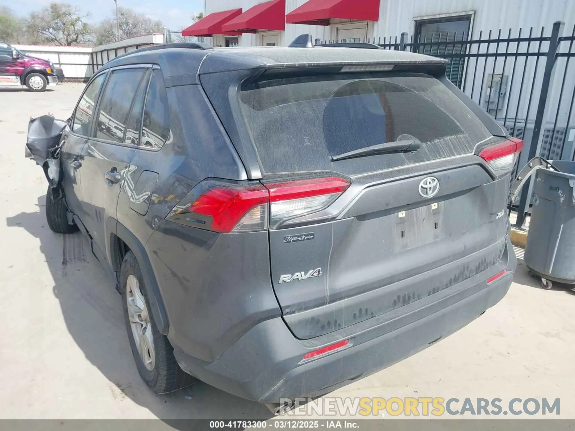 3 fotografías del automóvil dañado JTMW1RFV8KD034763 TOYOTA RAV4 2019
