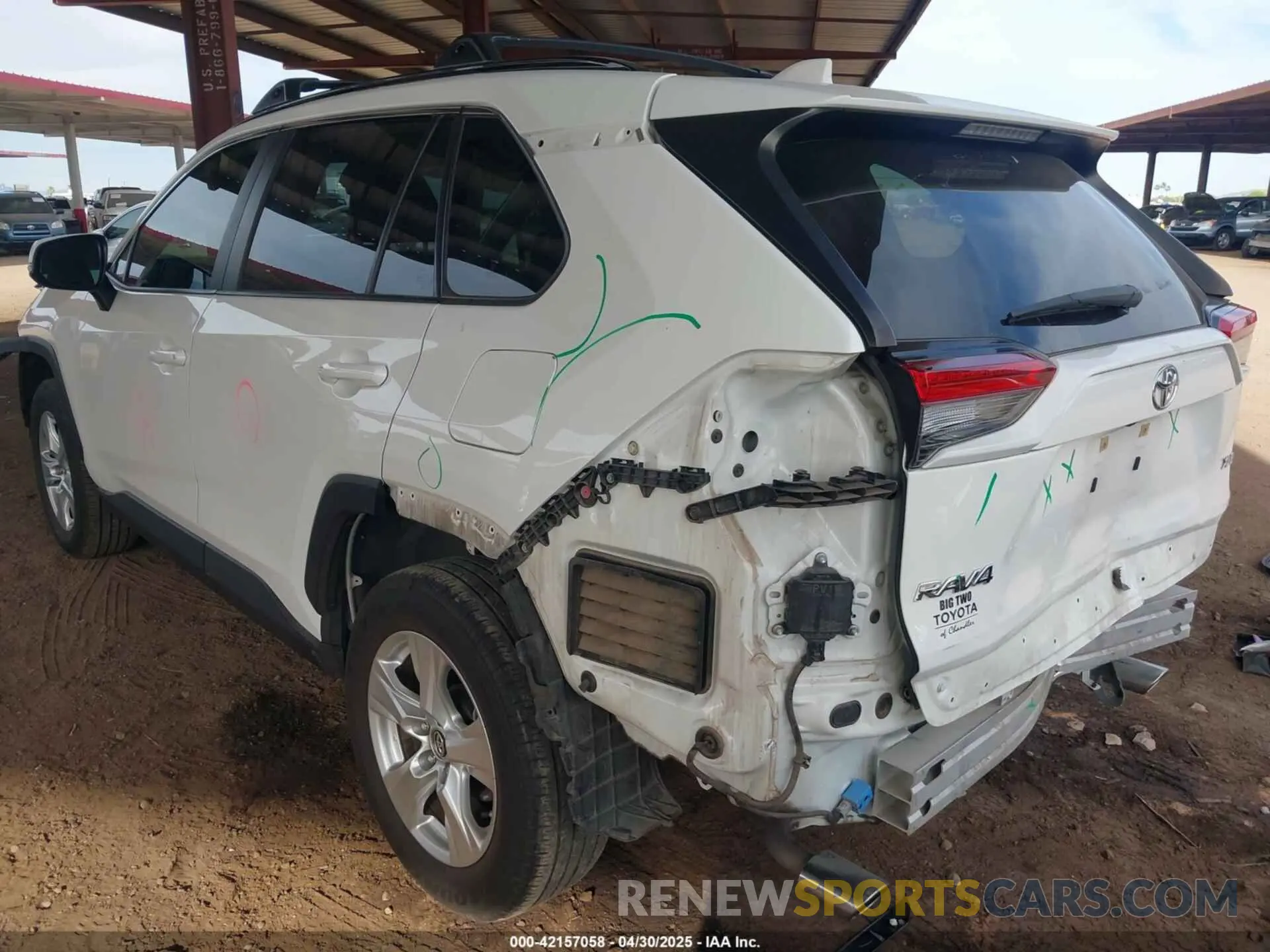 3 fotografías del automóvil dañado JTMW1RFV9KD009824 TOYOTA RAV4 2019
