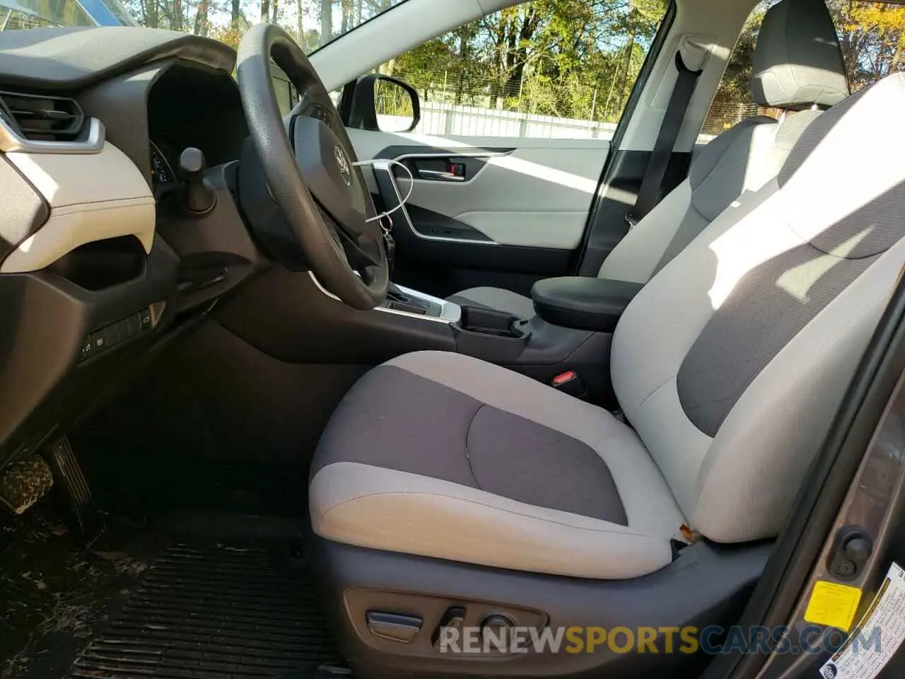 7 fotografías del automóvil dañado JTMW1RFV9KD041155 TOYOTA RAV4 2019