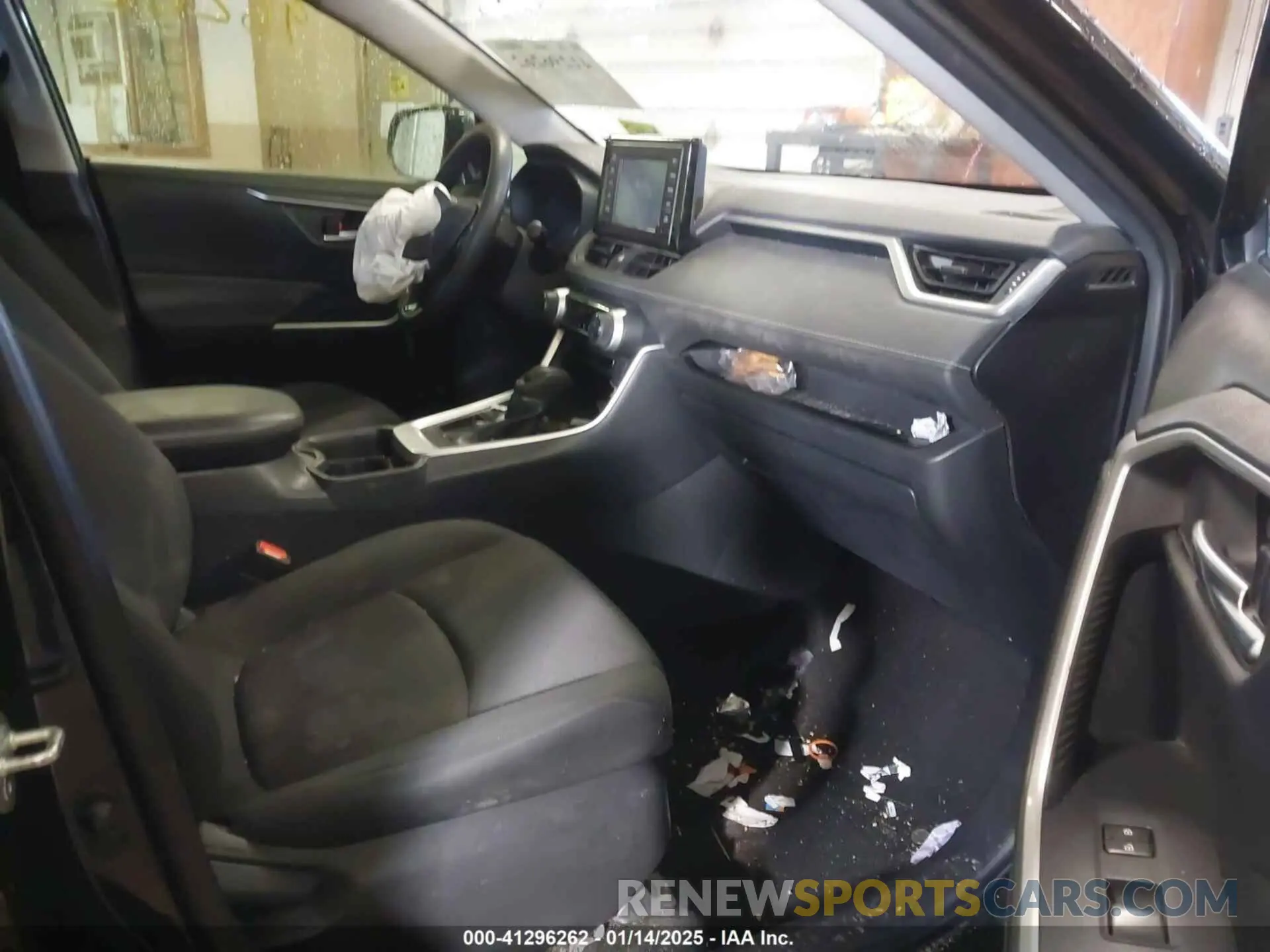 5 fotografías del automóvil dañado JTMW1RFV9KD042239 TOYOTA RAV4 2019