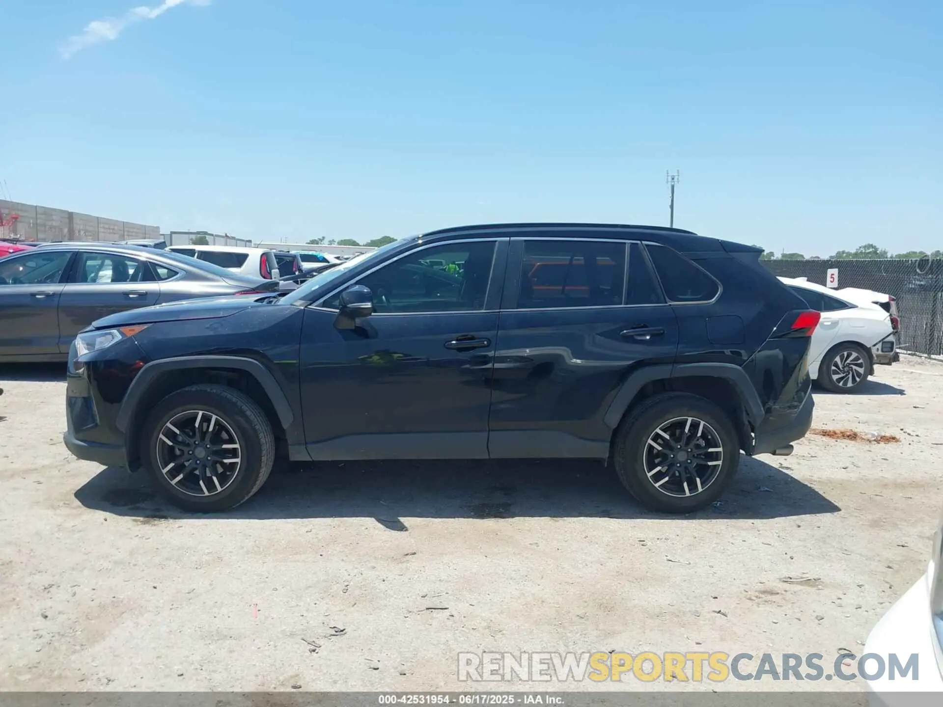 14 fotografías del automóvil dañado JTMW1RFV9KD508137 TOYOTA RAV4 2019