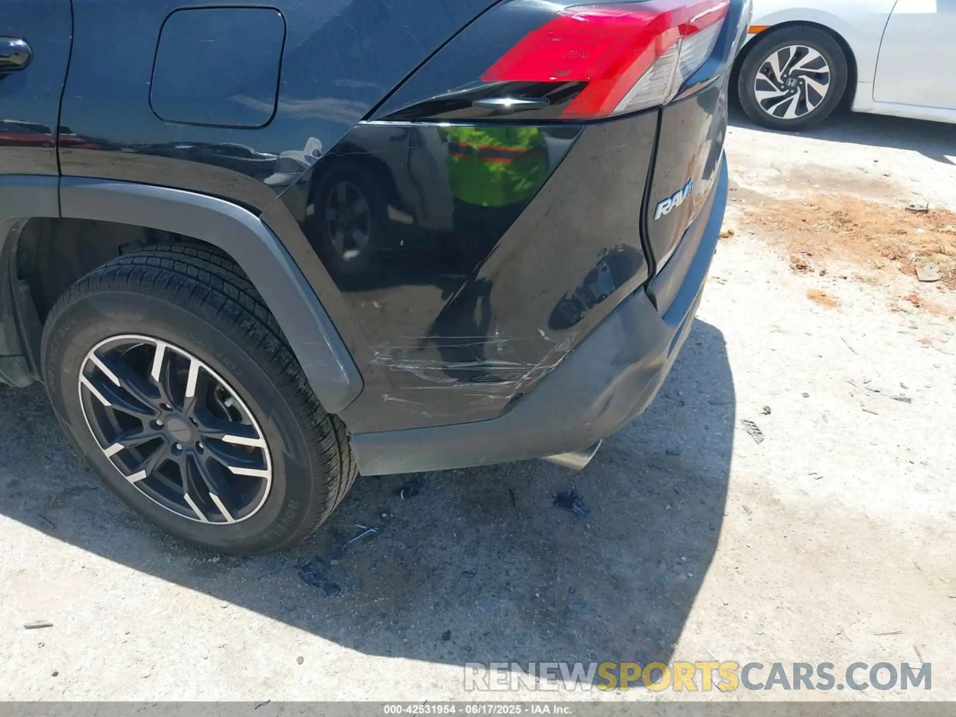 6 fotografías del automóvil dañado JTMW1RFV9KD508137 TOYOTA RAV4 2019