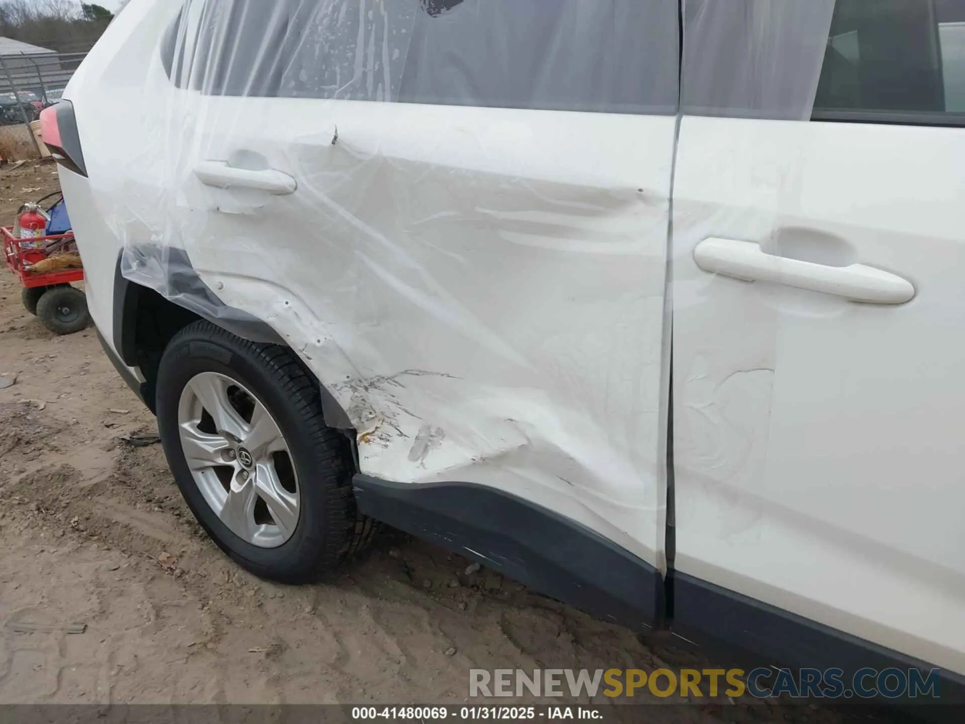 12 fotografías del automóvil dañado JTMW1RFVXKD014885 TOYOTA RAV4 2019