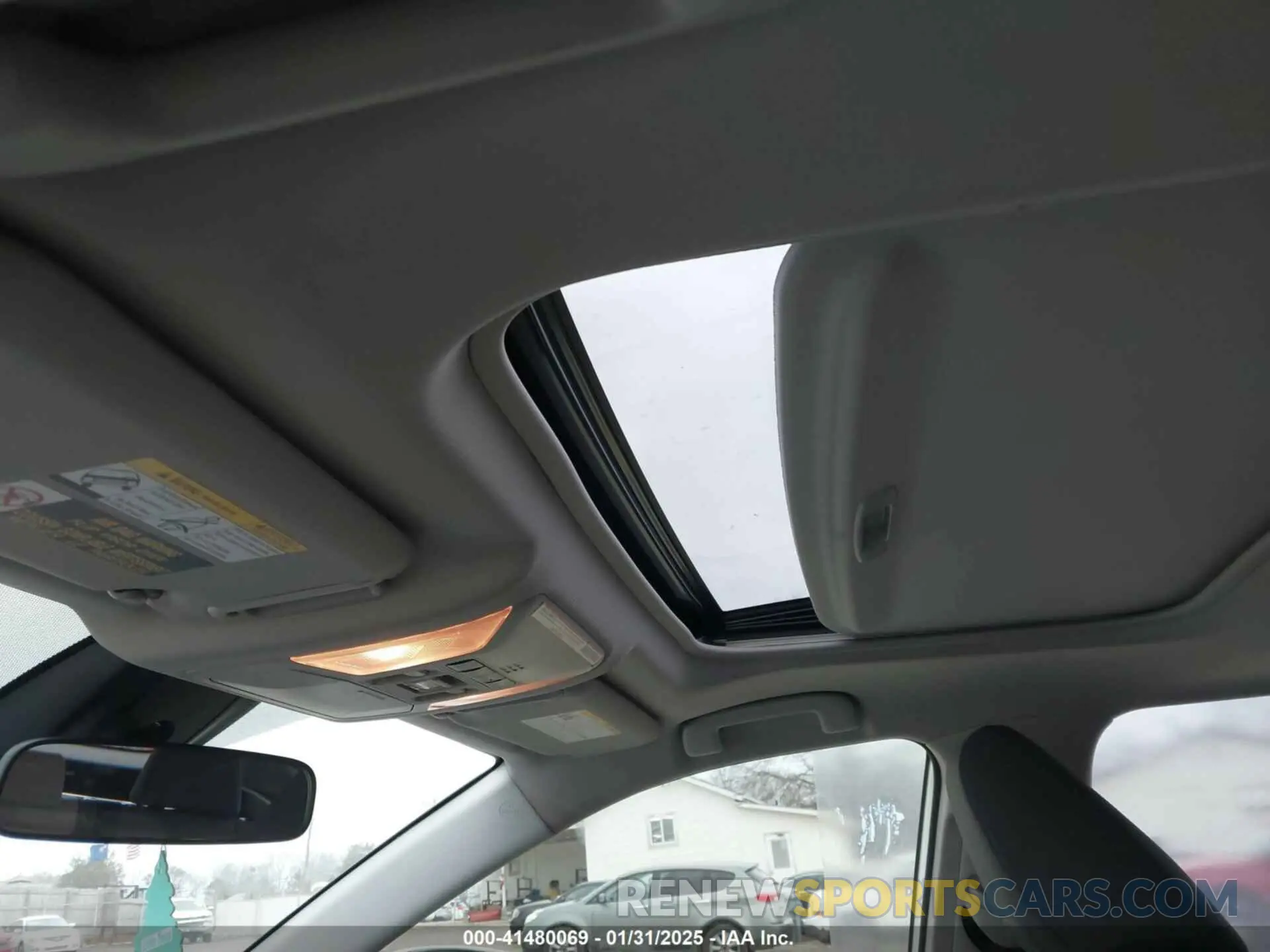 22 fotografías del automóvil dañado JTMW1RFVXKD014885 TOYOTA RAV4 2019
