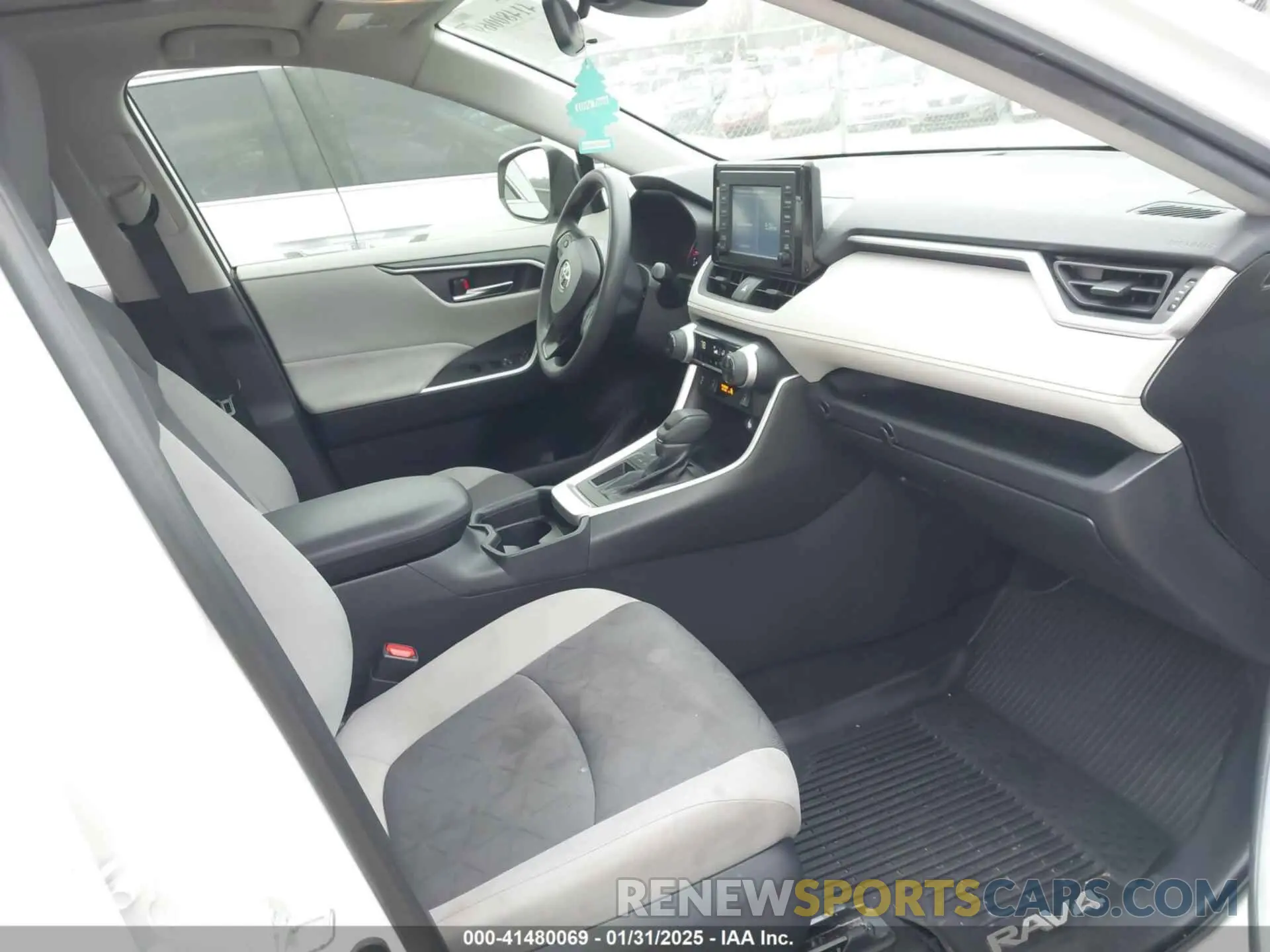 5 fotografías del automóvil dañado JTMW1RFVXKD014885 TOYOTA RAV4 2019