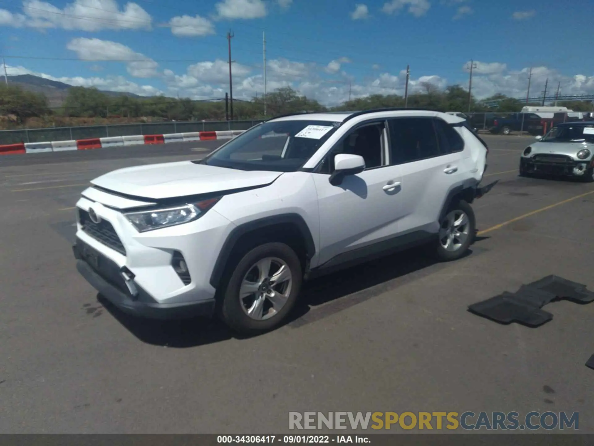 2 fotografías del automóvil dañado JTMW1RFVXKD028995 TOYOTA RAV4 2019