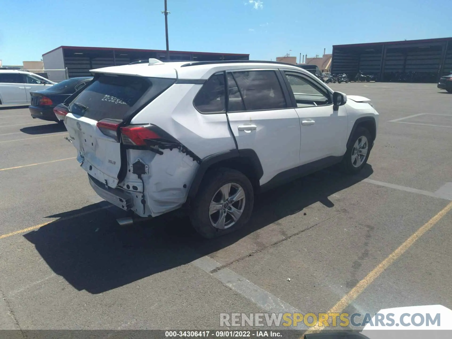 4 fotografías del automóvil dañado JTMW1RFVXKD028995 TOYOTA RAV4 2019
