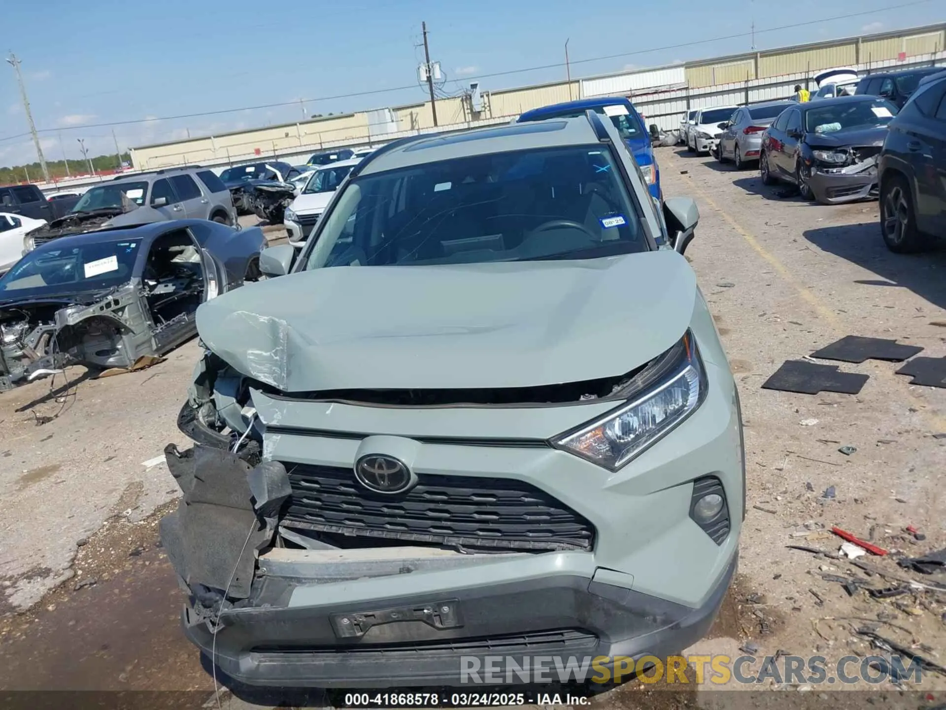 12 fotografías del automóvil dañado JTMW1RFVXKD035994 TOYOTA RAV4 2019