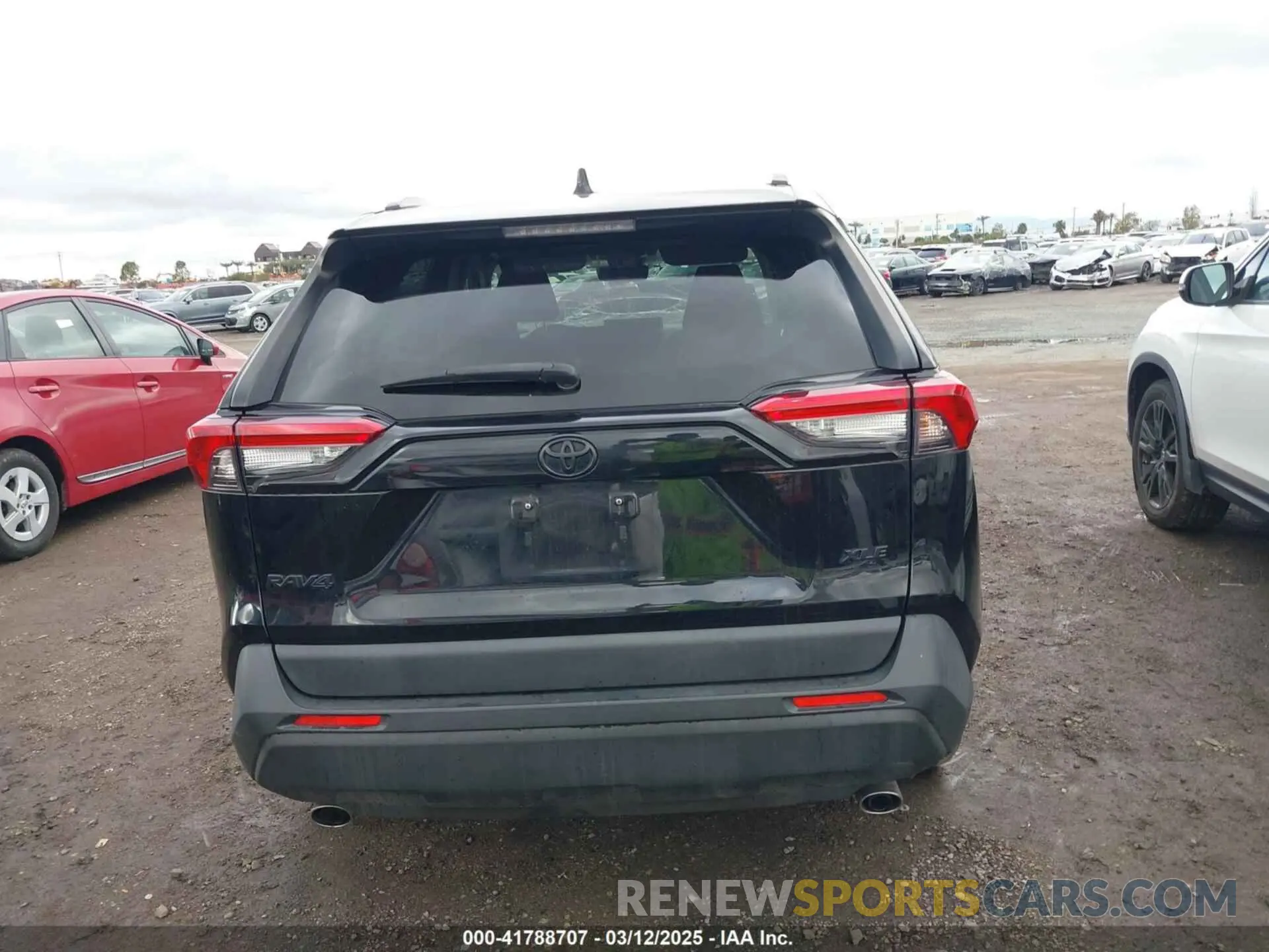 16 fotografías del automóvil dañado JTMW1RFVXKD502802 TOYOTA RAV4 2019