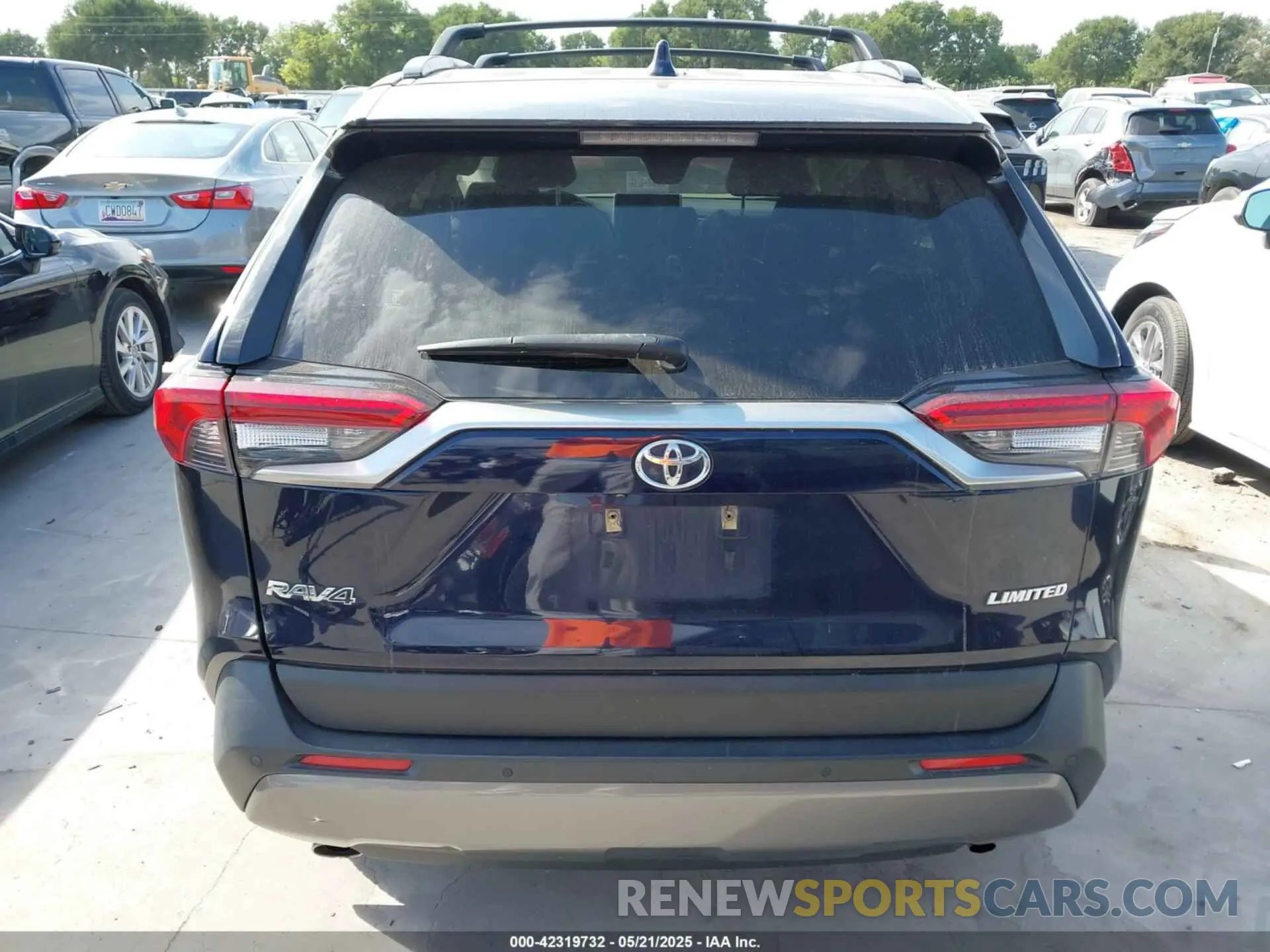 17 fotografías del automóvil dañado JTMY1RFV0KD514689 TOYOTA RAV4 2019