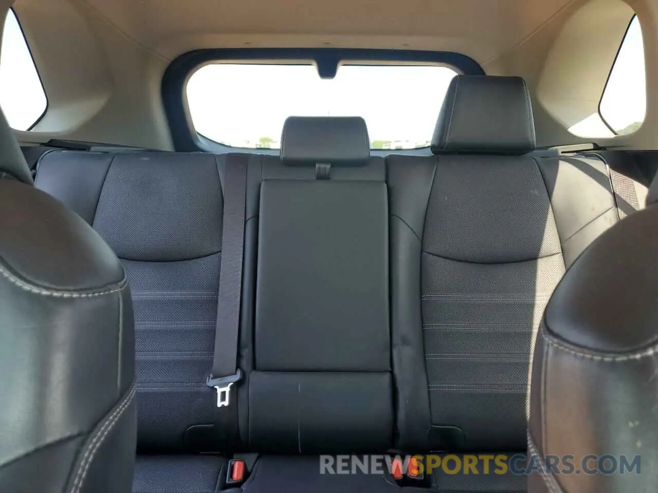10 fotografías del automóvil dañado JTMY1RFVXKD028357 TOYOTA RAV4 2019