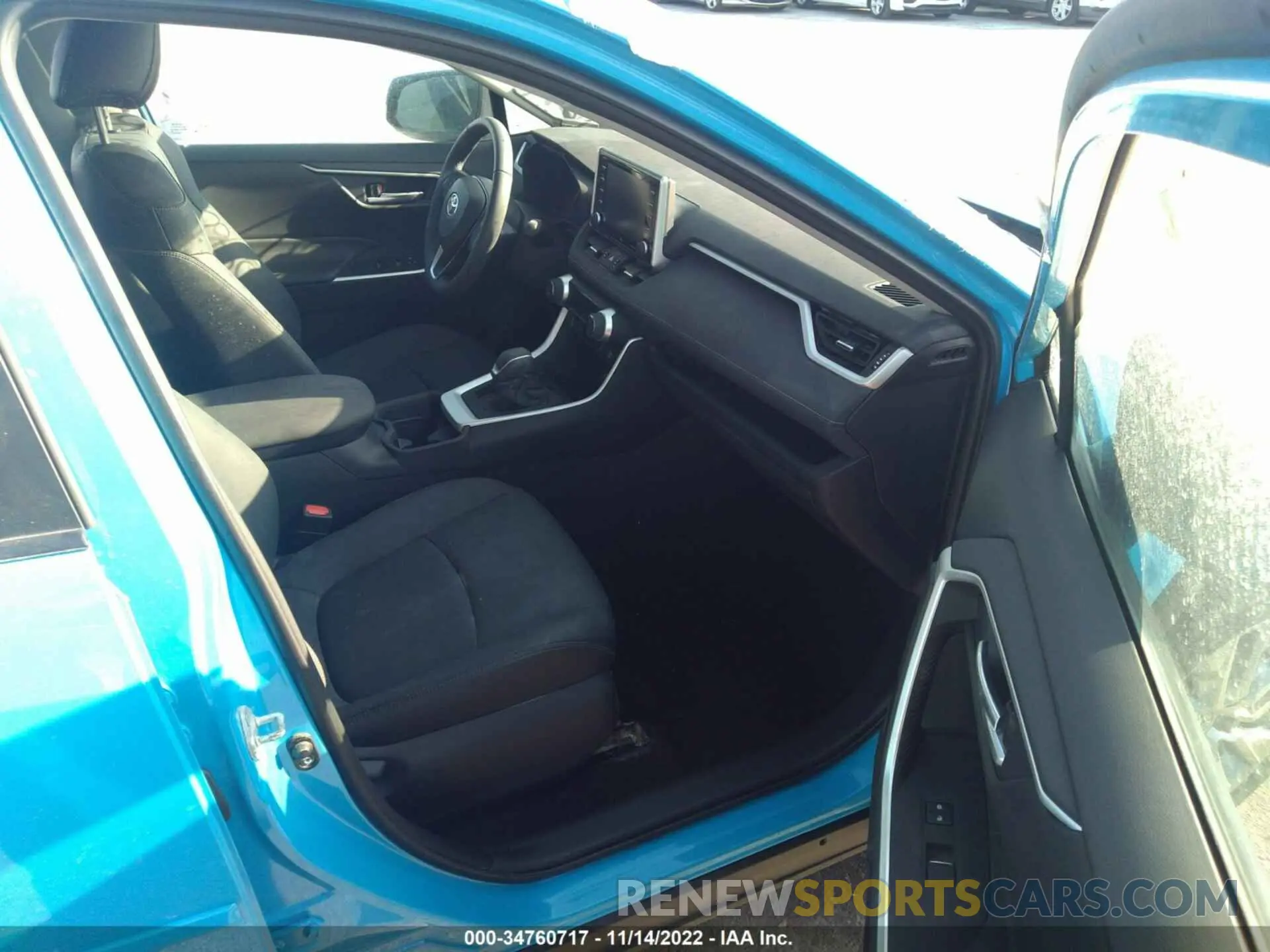 5 fotografías del automóvil dañado 2T3A1RFV0LW117408 TOYOTA RAV4 2020