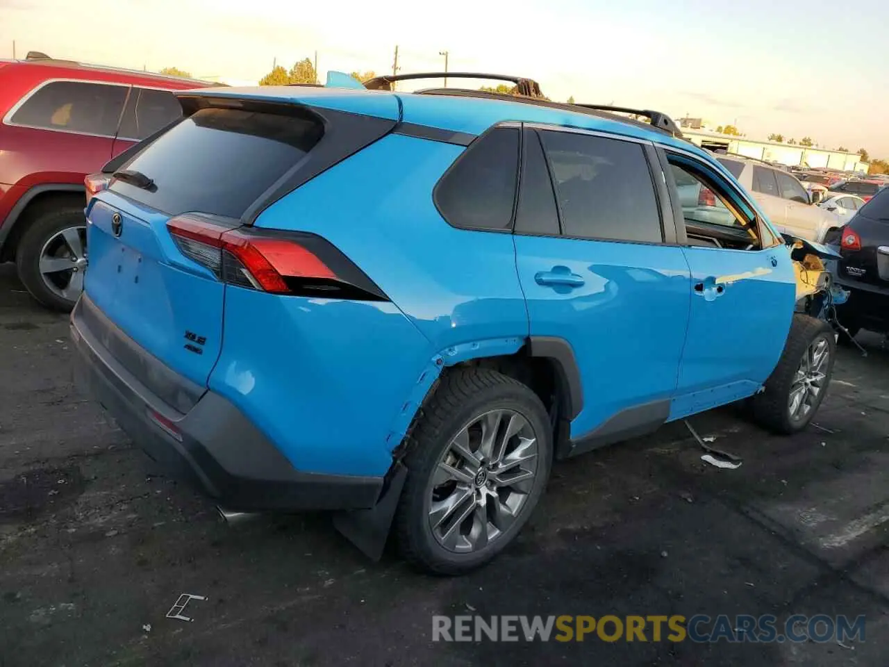 3 fotografías del automóvil dañado 2T3A1RFV1LC112364 TOYOTA RAV4 2020