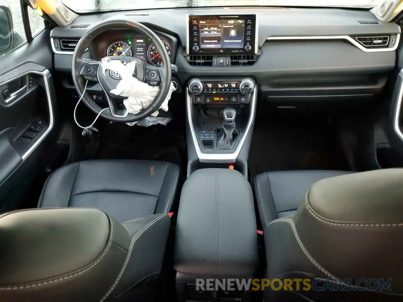 8 fotografías del automóvil dañado 2T3A1RFV1LW131818 TOYOTA RAV4 2020