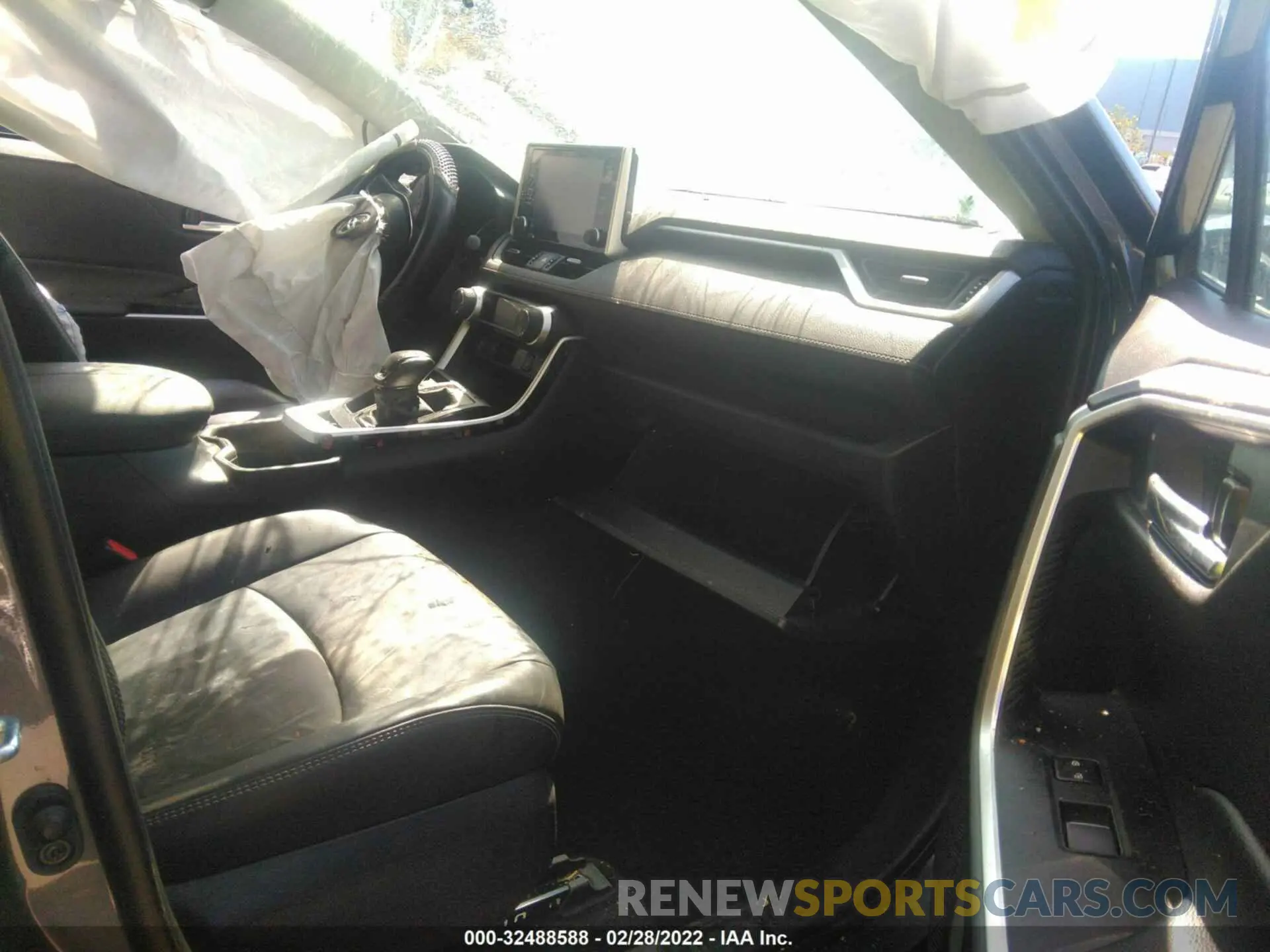 5 fotografías del automóvil dañado 2T3A1RFV4LC140403 TOYOTA RAV4 2020