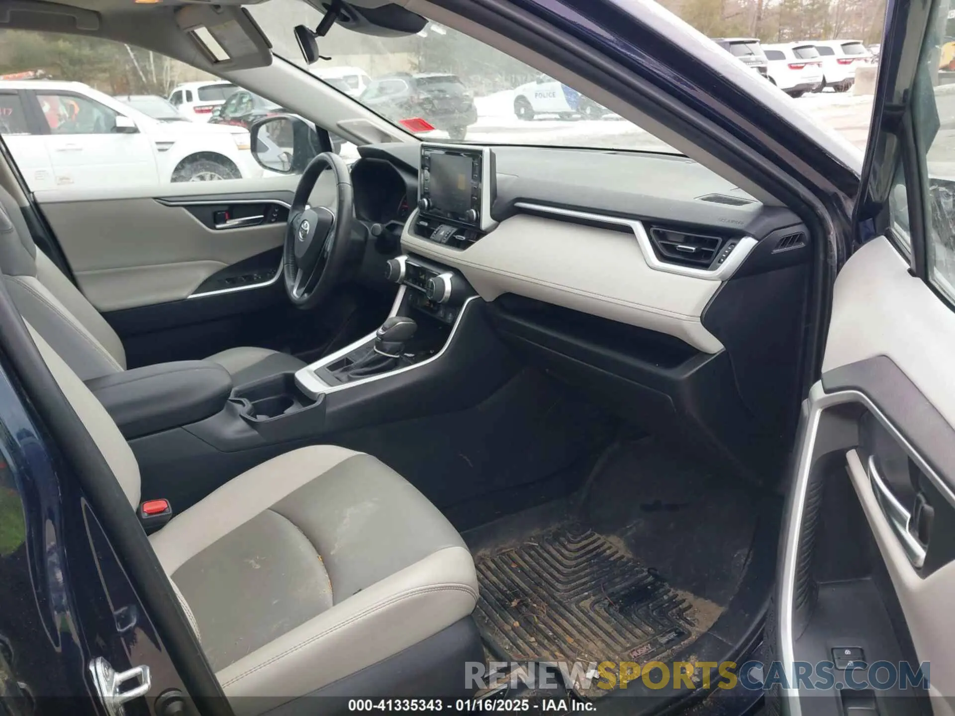 5 fotografías del automóvil dañado 2T3A1RFV9LC132488 TOYOTA RAV4 2020