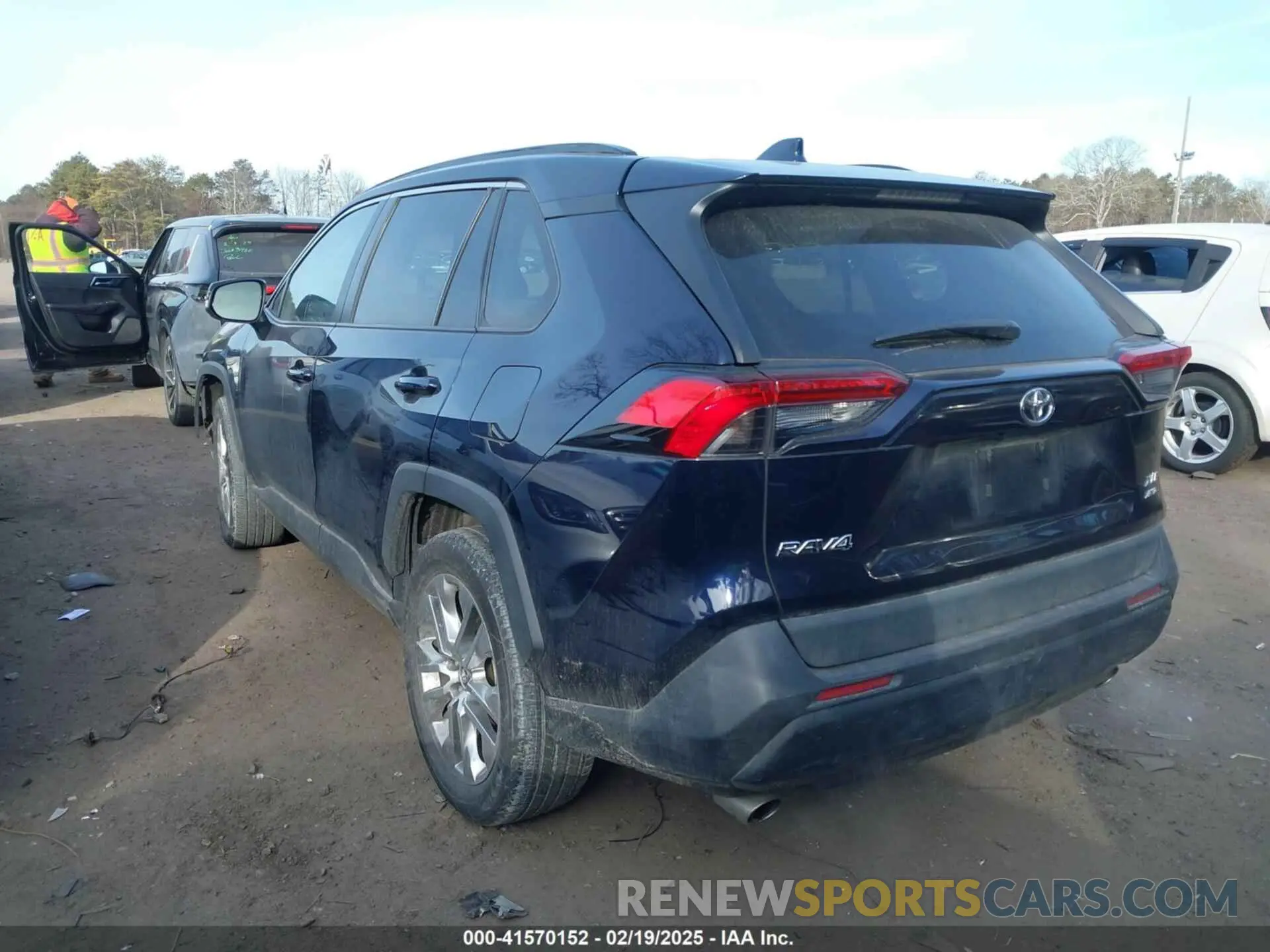 14 fotografías del automóvil dañado 2T3A1RFVXLW123961 TOYOTA RAV4 2020