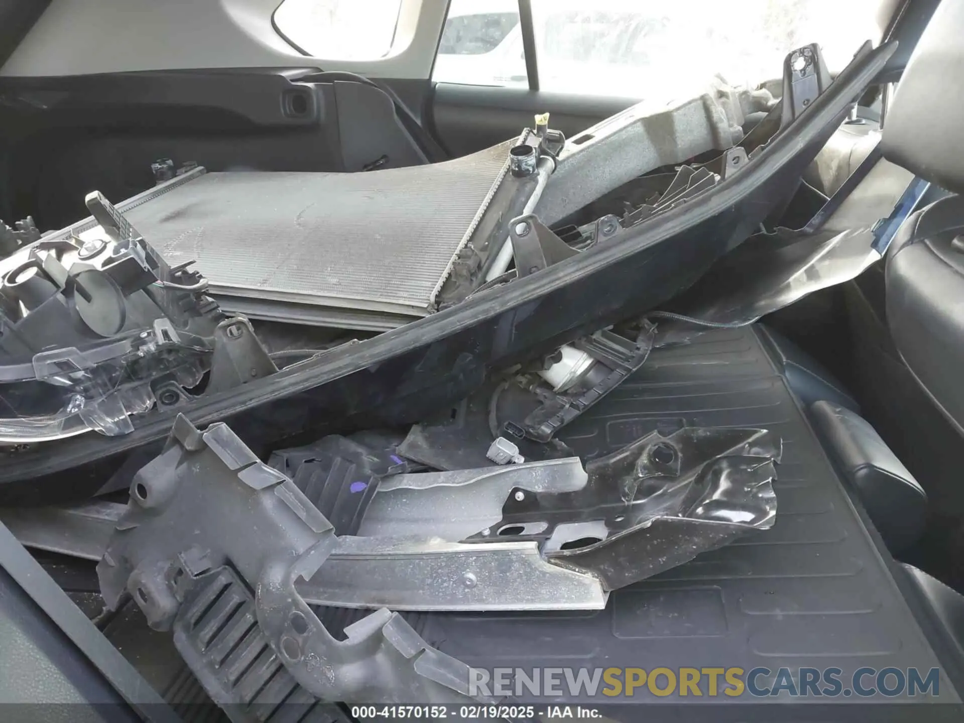 8 fotografías del automóvil dañado 2T3A1RFVXLW123961 TOYOTA RAV4 2020