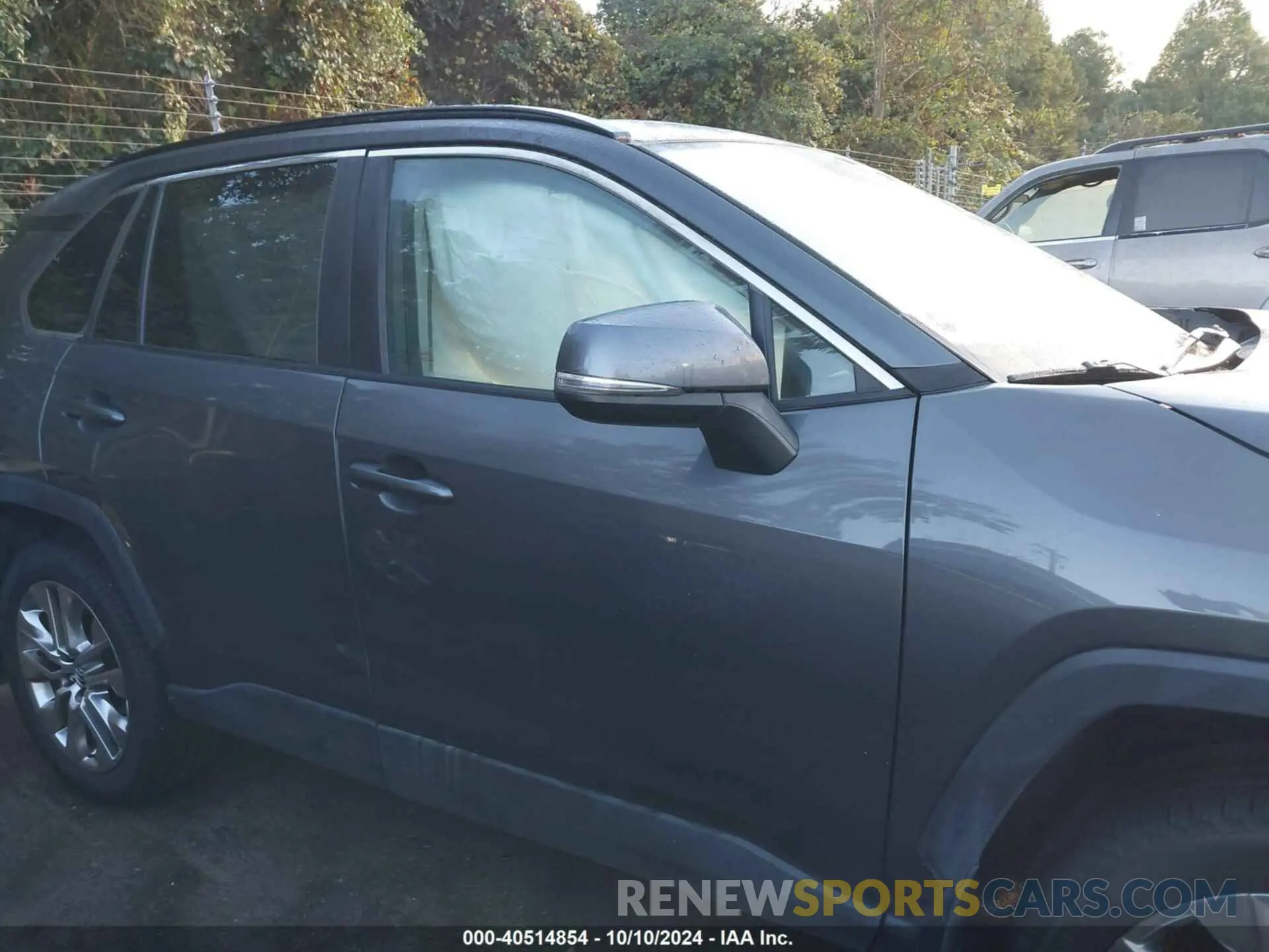 13 fotografías del automóvil dañado 2T3A1RFVXLW138699 TOYOTA RAV4 2020