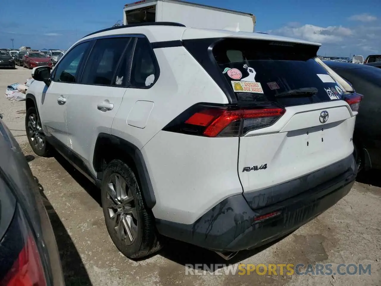 2 fotografías del automóvil dañado 2T3C1RFV1LC077172 TOYOTA RAV4 2020