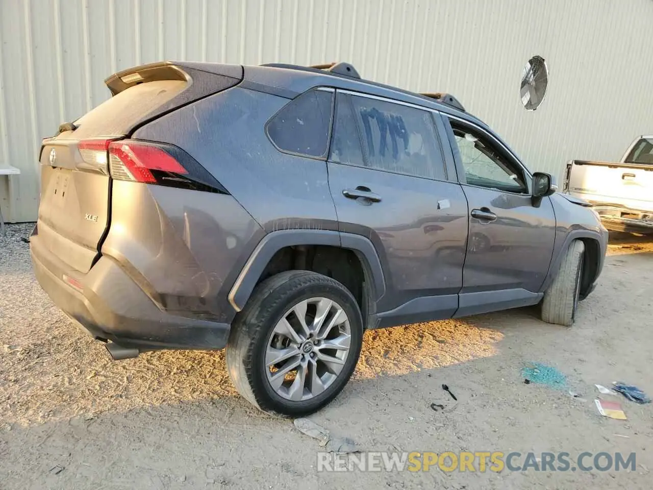 3 fotografías del automóvil dañado 2T3C1RFV3LW081805 TOYOTA RAV4 2020