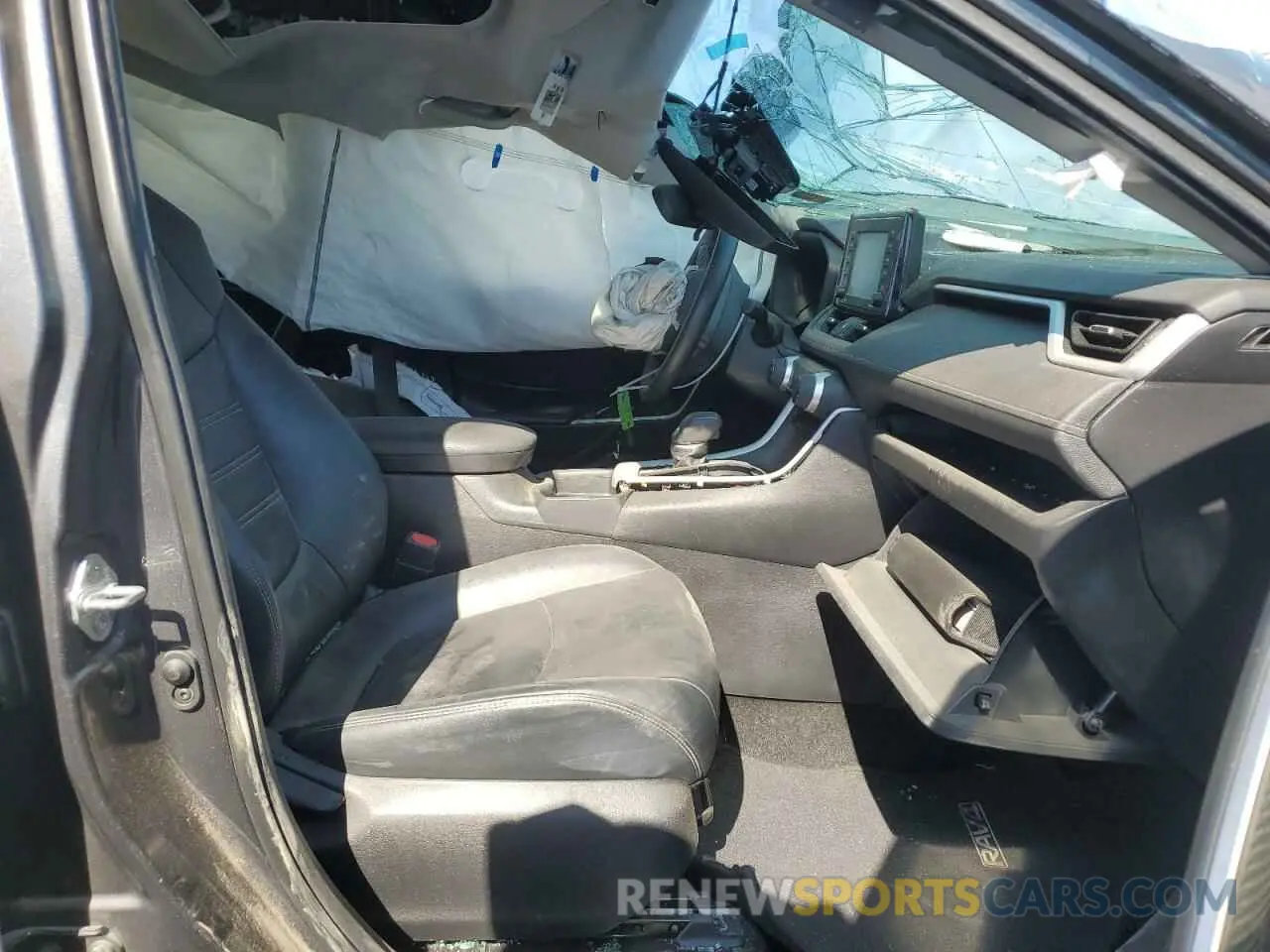 7 fotografías del automóvil dañado 2T3C1RFV3LW081805 TOYOTA RAV4 2020