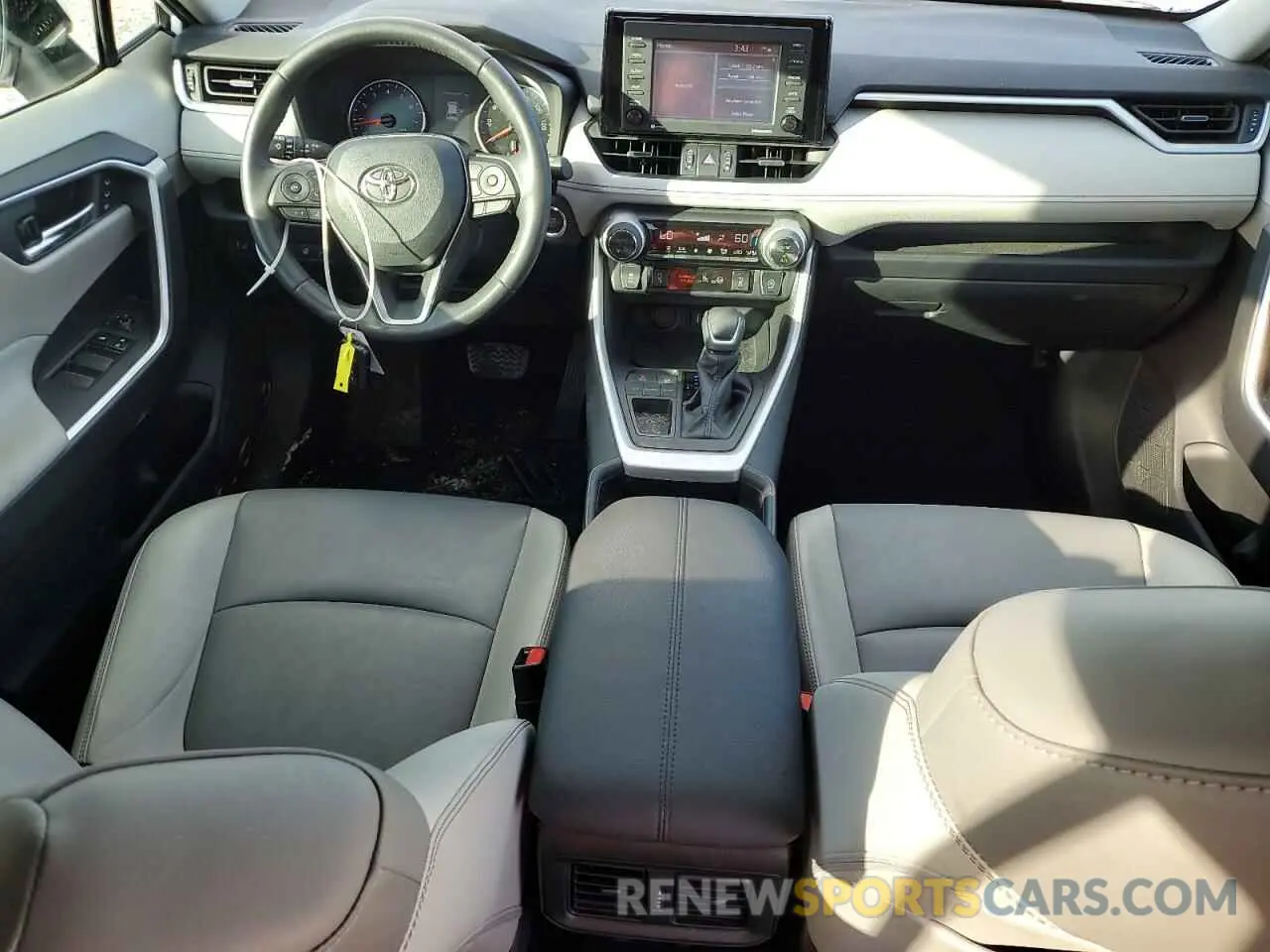 8 fotografías del automóvil dañado 2T3C1RFV4LC073925 TOYOTA RAV4 2020