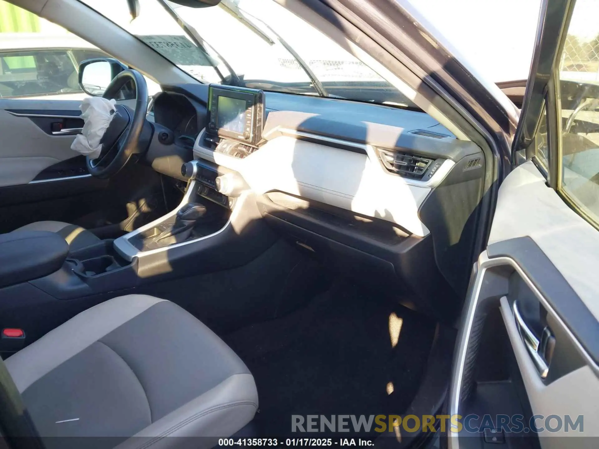 5 fotografías del automóvil dañado 2T3C1RFV5LW066254 TOYOTA RAV4 2020