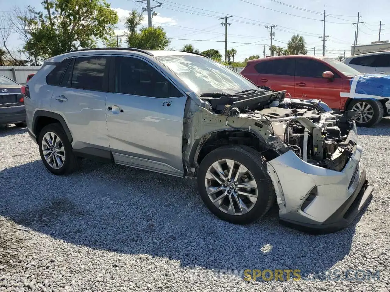 4 fotografías del automóvil dañado 2T3C1RFV6LW060060 TOYOTA RAV4 2020