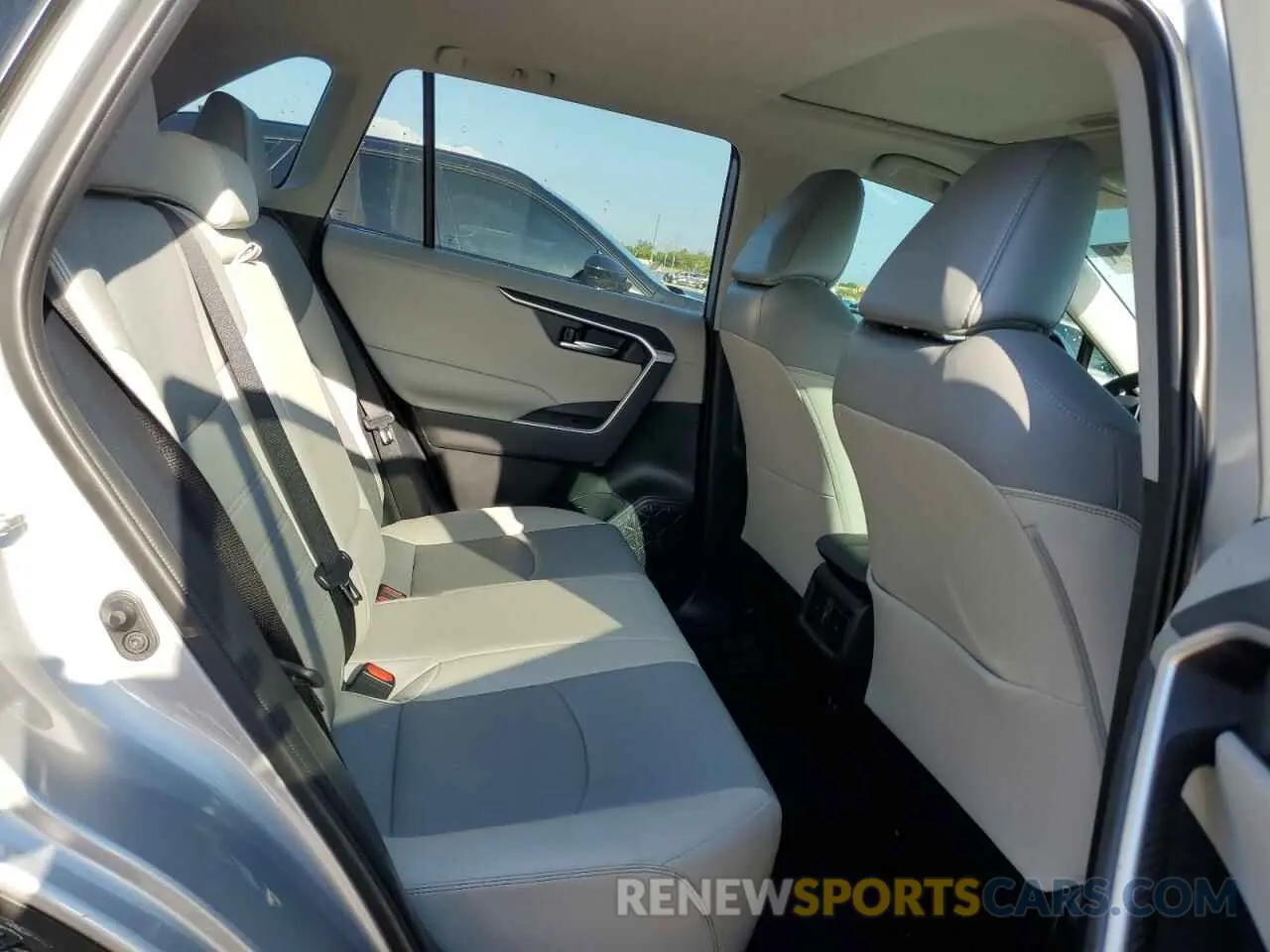 11 fotografías del automóvil dañado 2T3C1RFV6LW090336 TOYOTA RAV4 2020