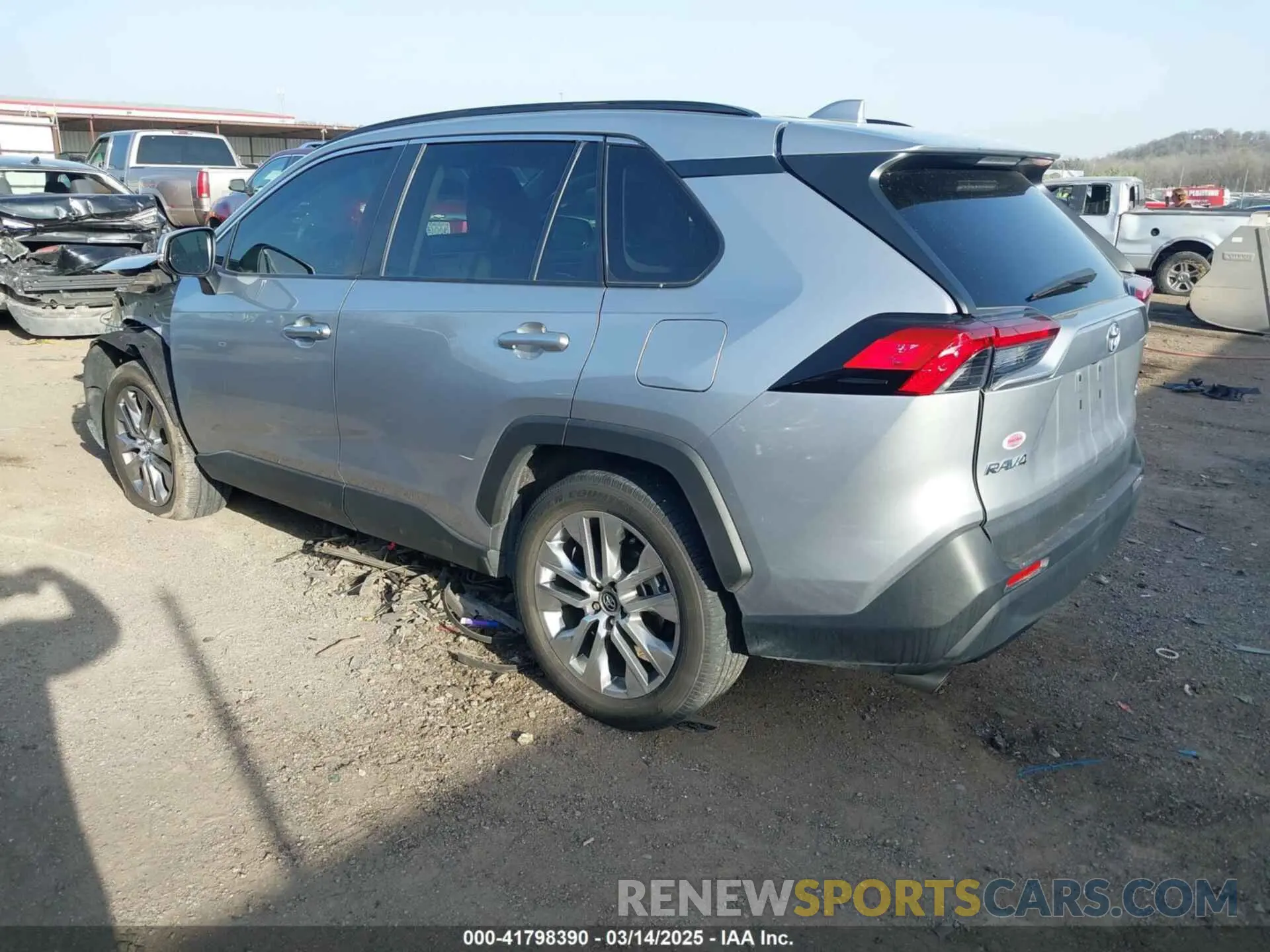 3 fotografías del automóvil dañado 2T3C1RFV7LC037467 TOYOTA RAV4 2020