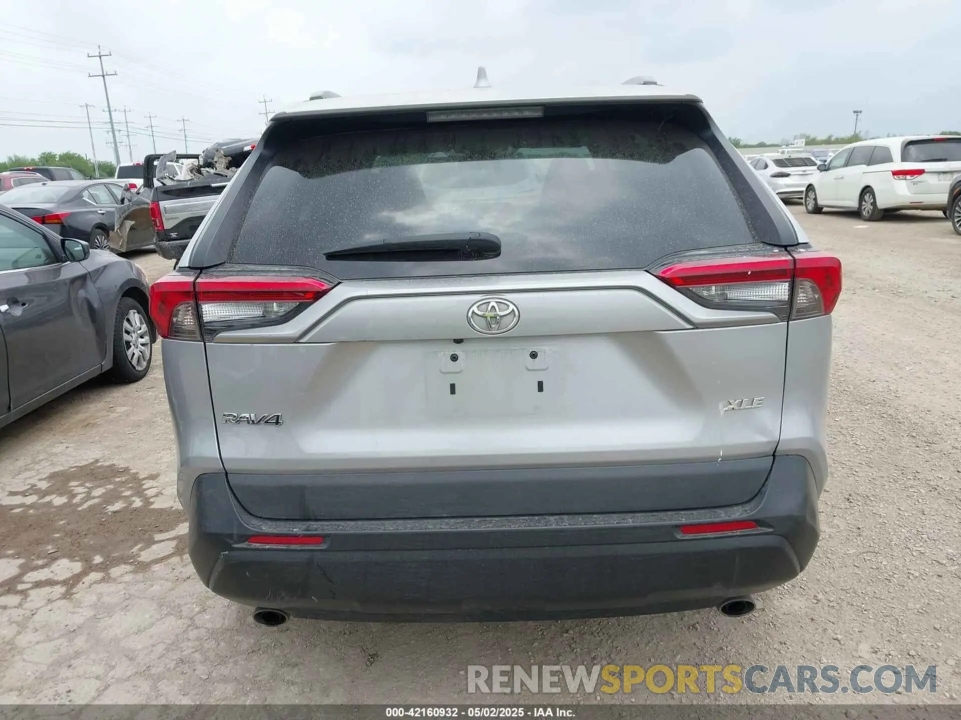 16 fotografías del automóvil dañado 2T3C1RFV7LW090037 TOYOTA RAV4 2020