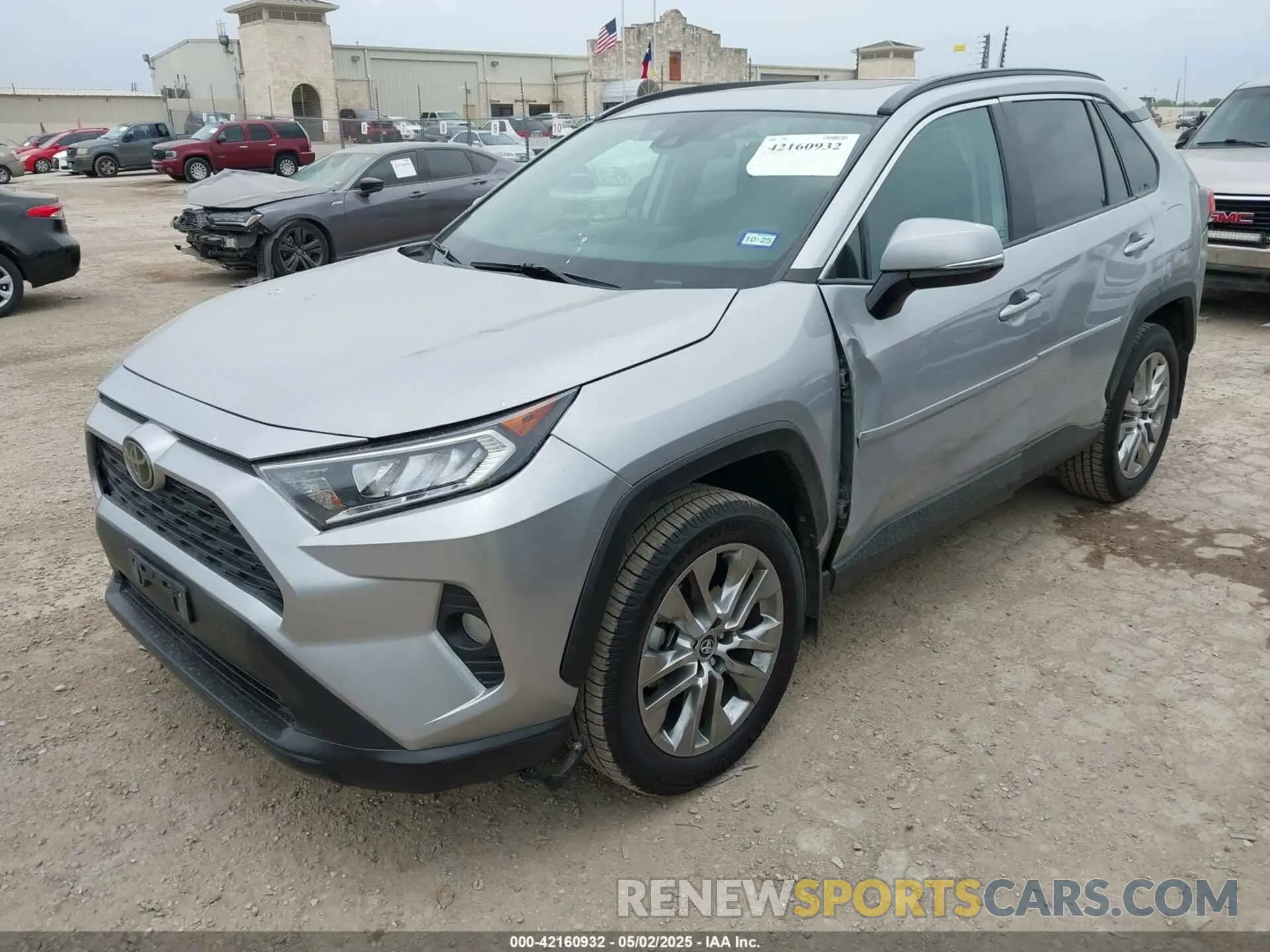 2 fotografías del automóvil dañado 2T3C1RFV7LW090037 TOYOTA RAV4 2020