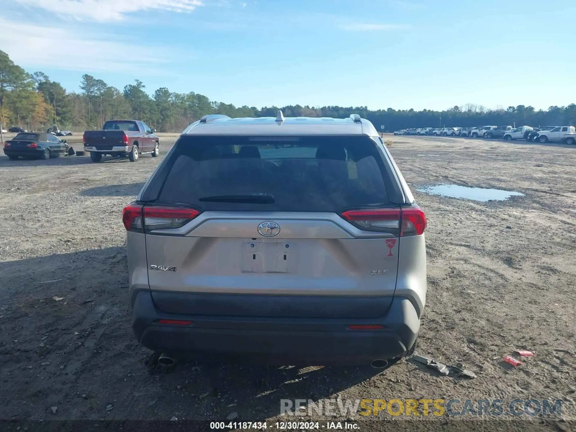 15 fotografías del automóvil dañado 2T3C1RFV8LC058246 TOYOTA RAV4 2020