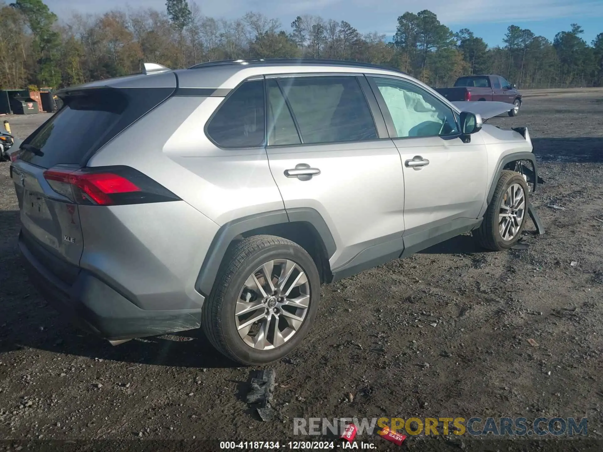 4 fotografías del automóvil dañado 2T3C1RFV8LC058246 TOYOTA RAV4 2020