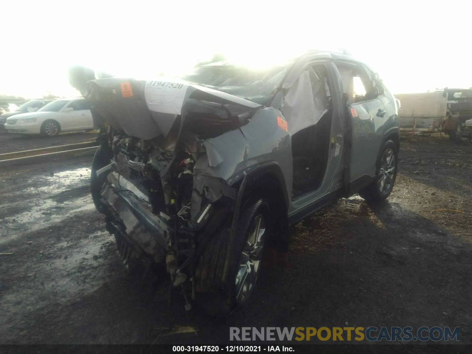 2 fotografías del automóvil dañado 2T3C1RFV8LW072923 TOYOTA RAV4 2020